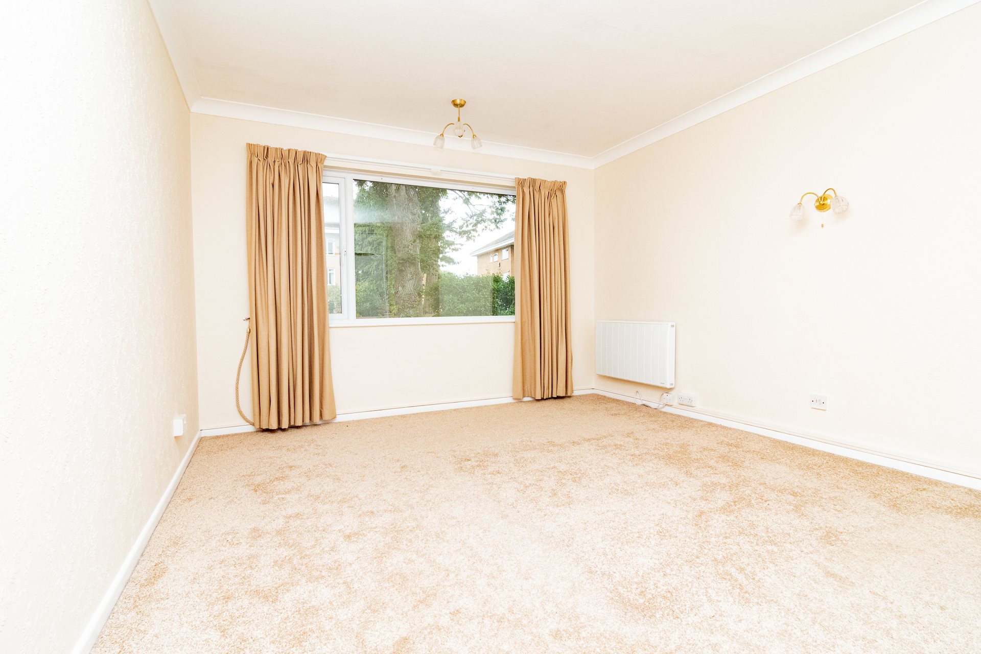 2 bed flat to rent in Grosvenor Road, Bournemouth 3