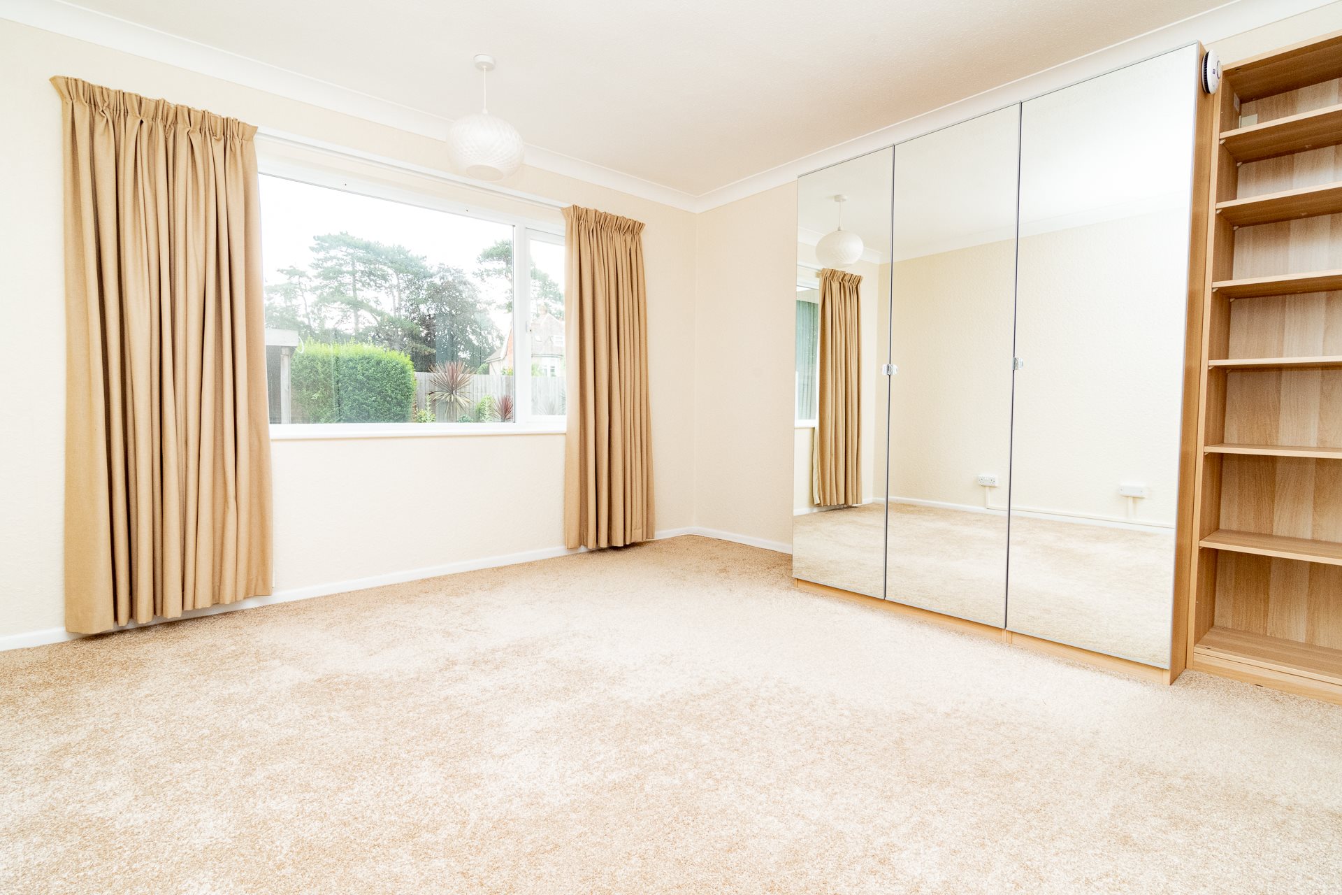 2 bed flat to rent in Grosvenor Road, Bournemouth 5