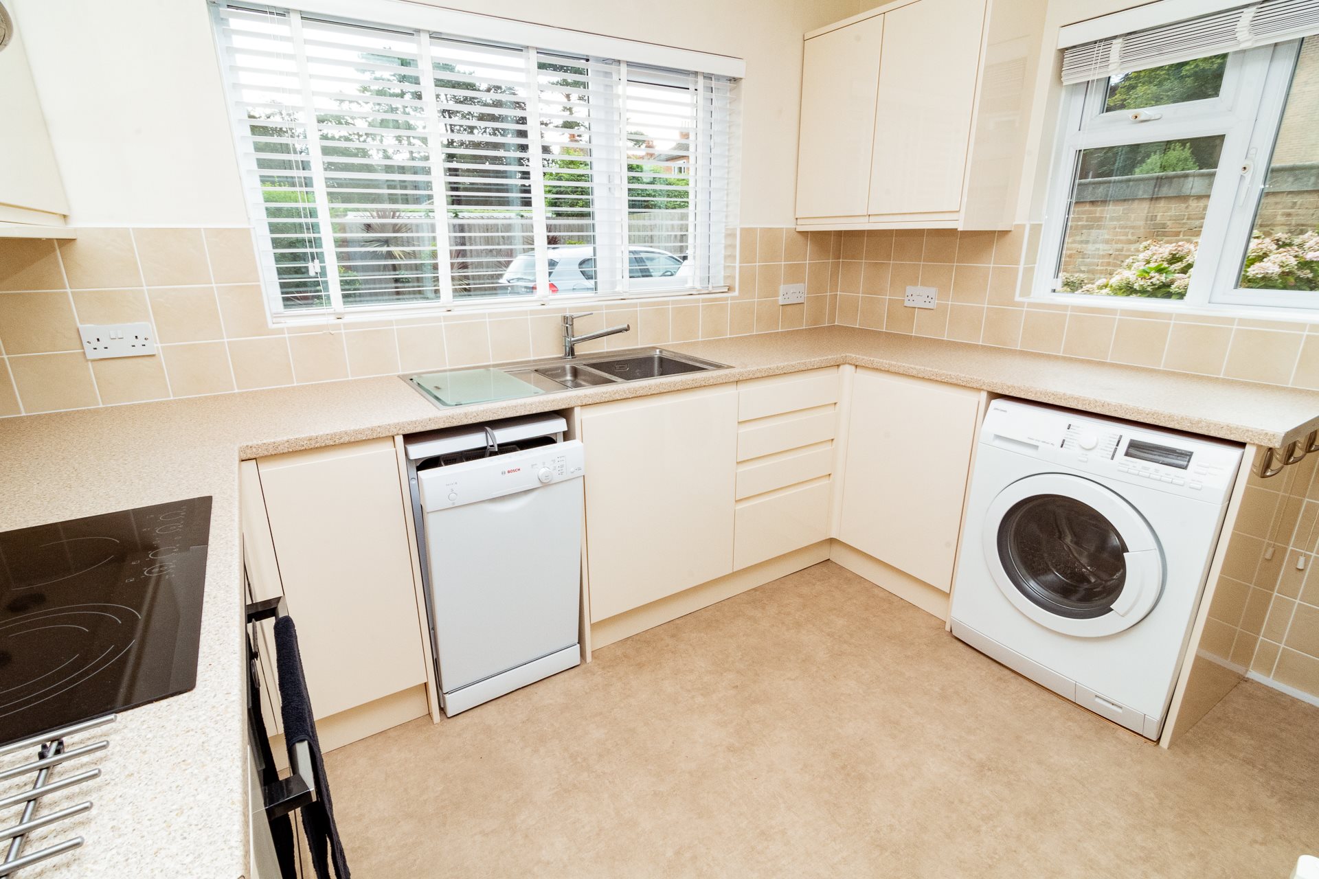 2 bed flat to rent in Grosvenor Road, Bournemouth  - Property Image 3