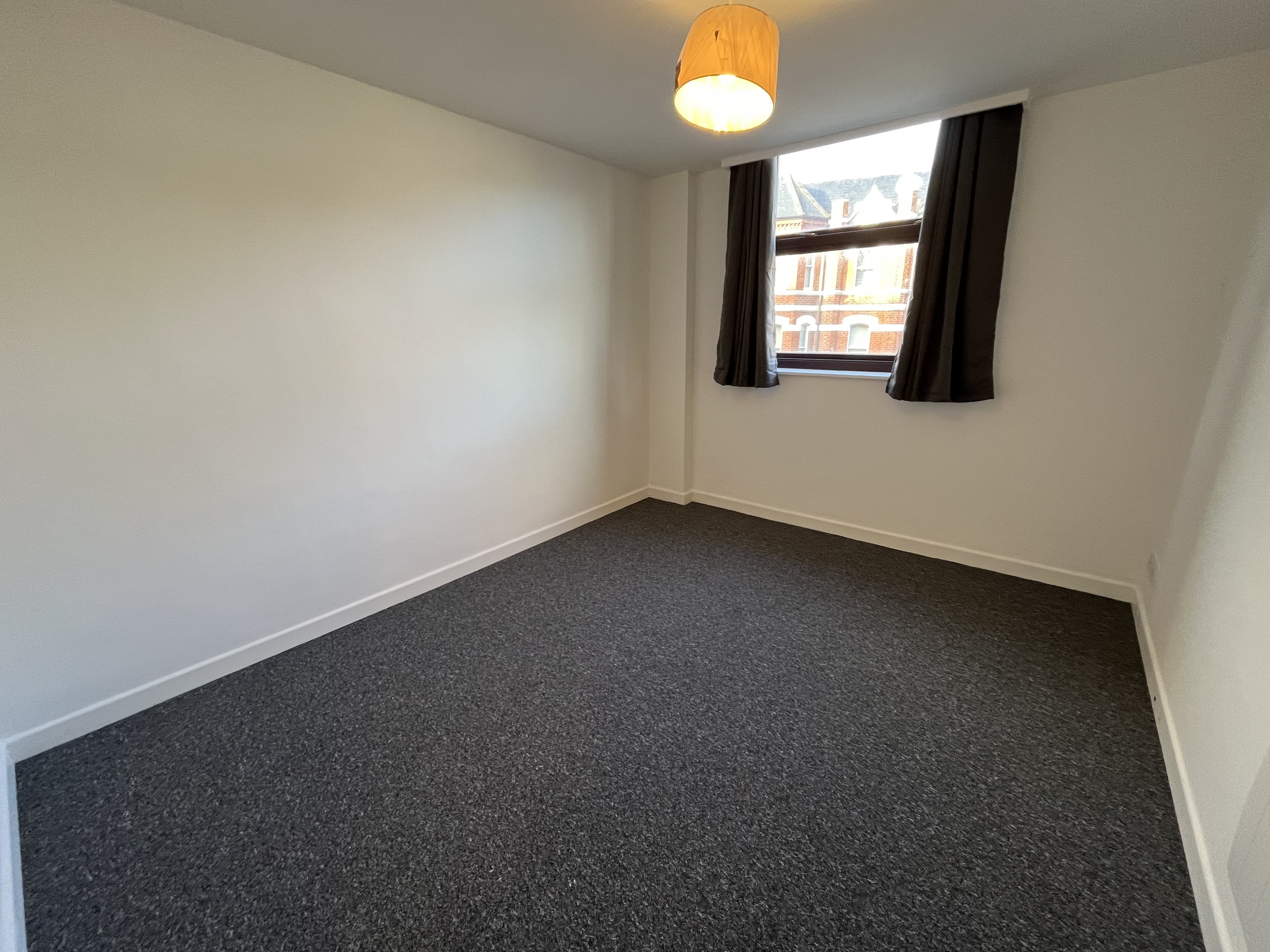 4 bed flat to rent in St Peters Road, Bournemouth  - Property Image 5