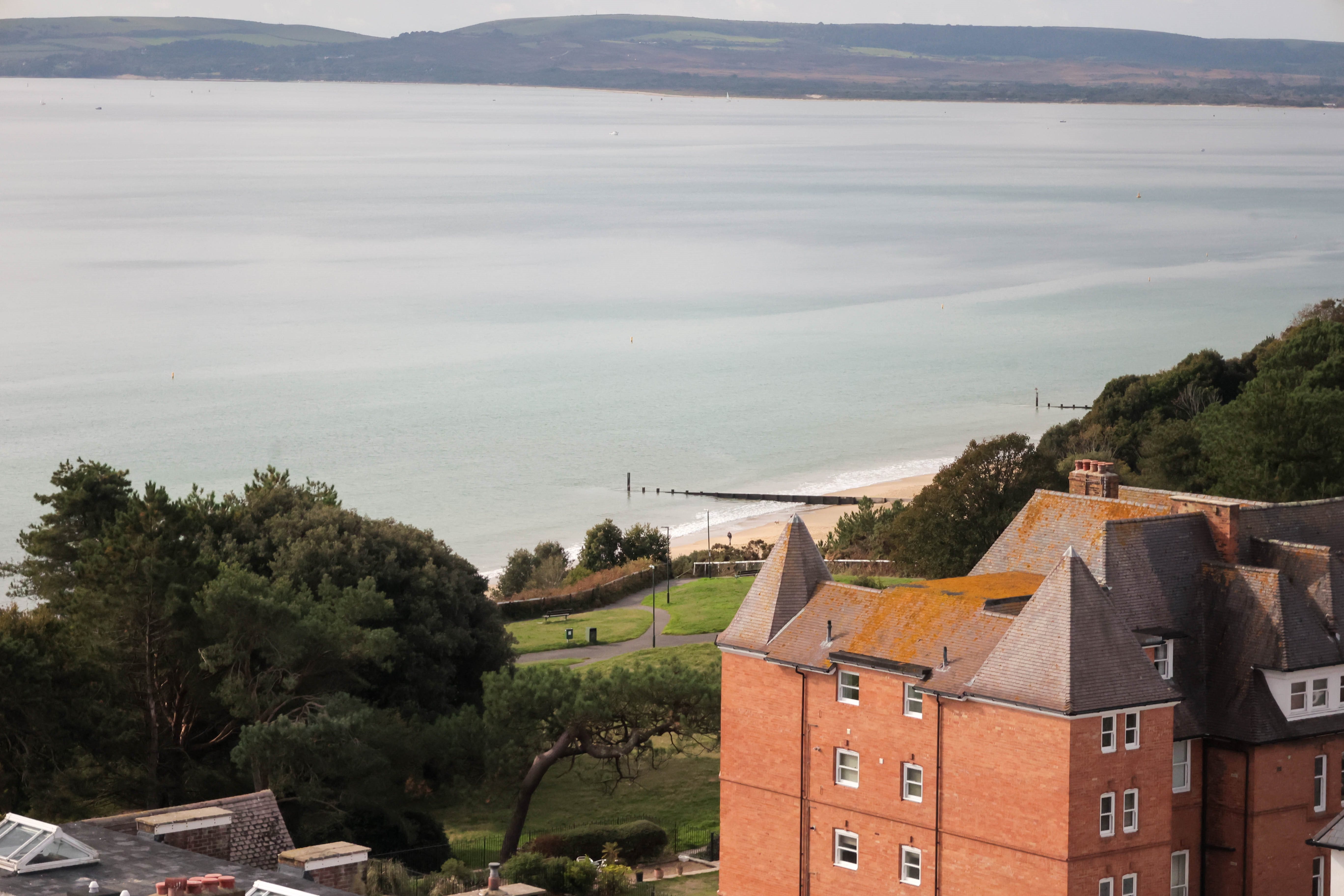 3 bed penthouse to rent in West Cliff Road, Bournemouth, BH2 18