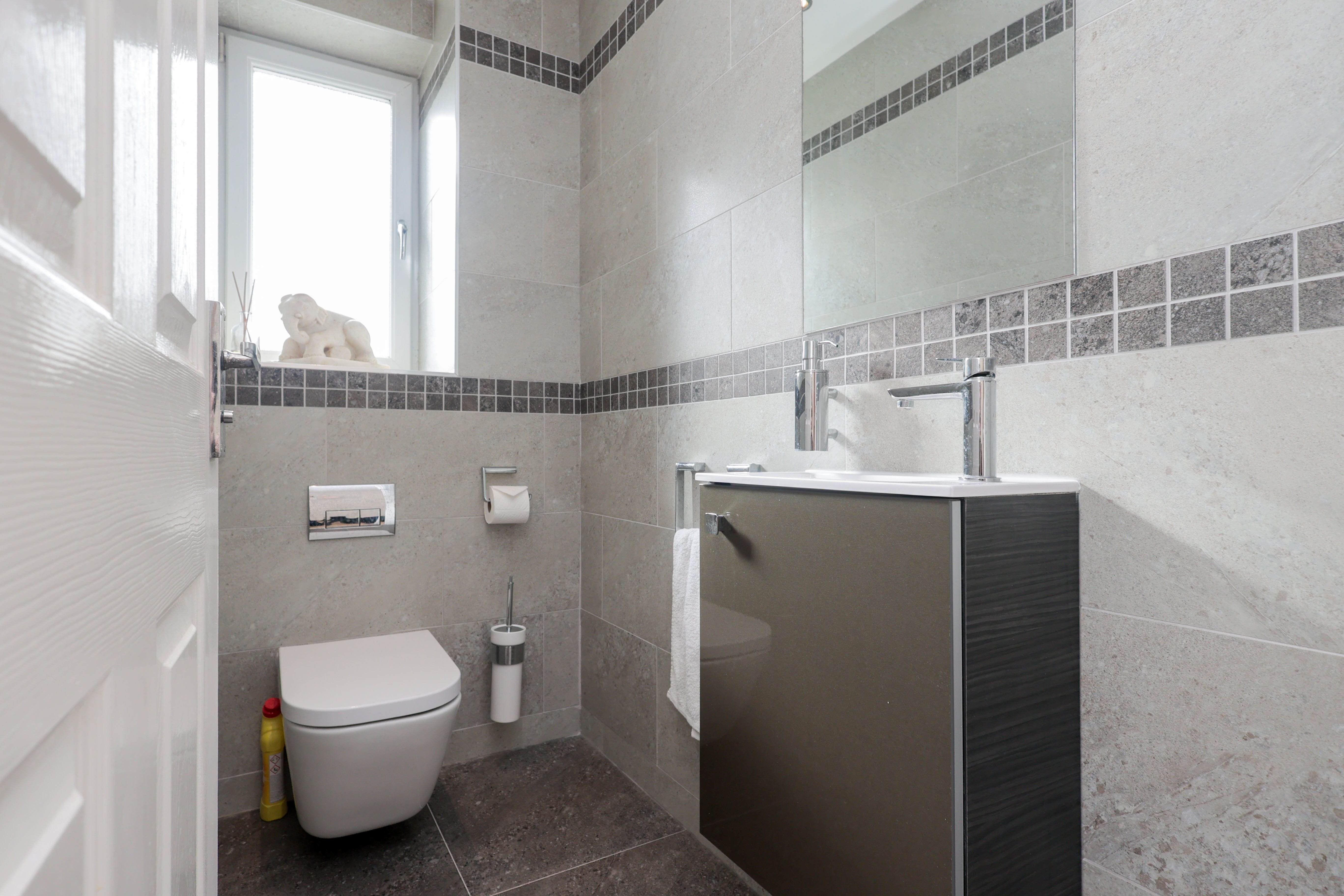 3 bed penthouse to rent in West Cliff Road, Bournemouth, BH2 17