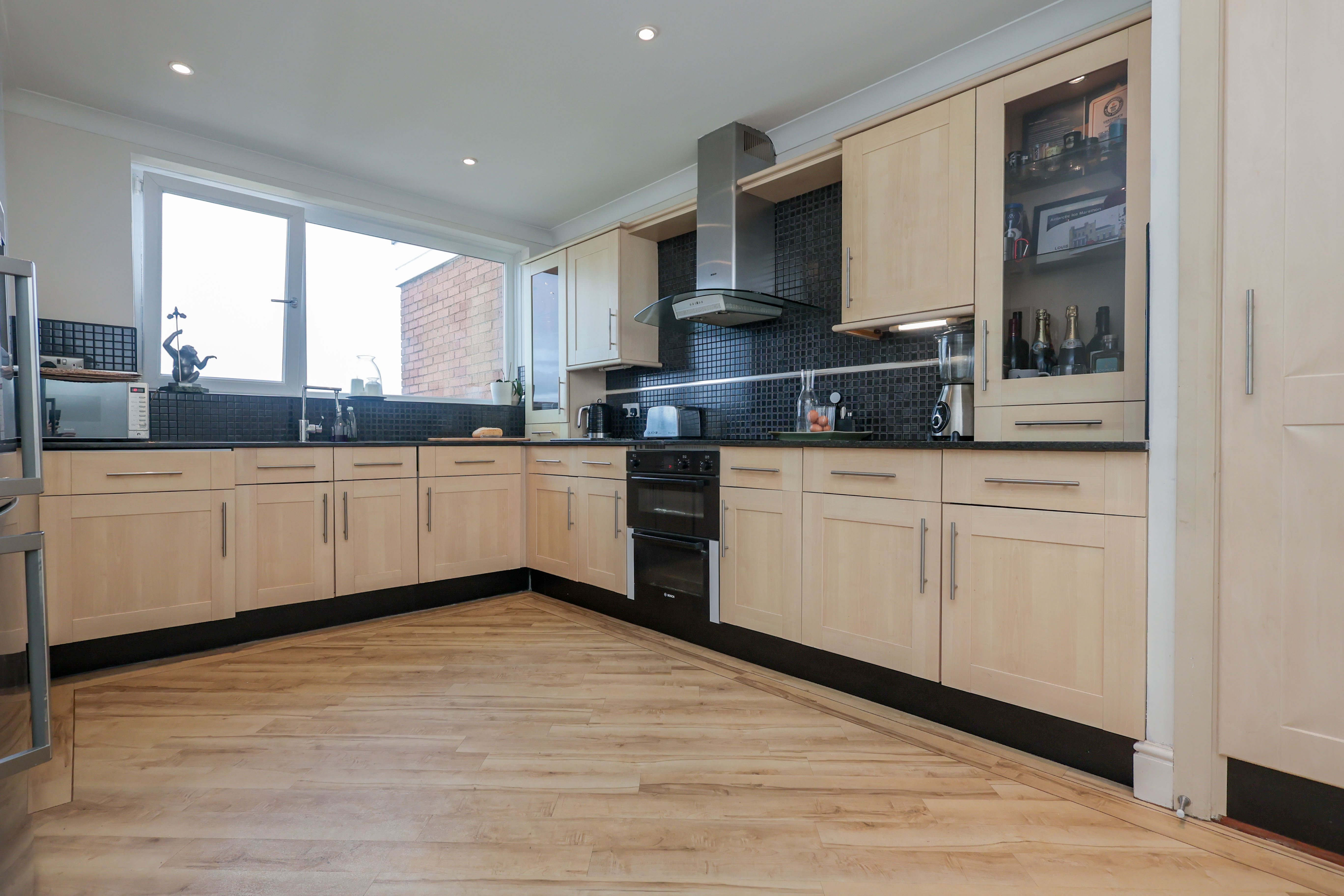 3 bed penthouse to rent in West Cliff Road, Bournemouth, BH2 8