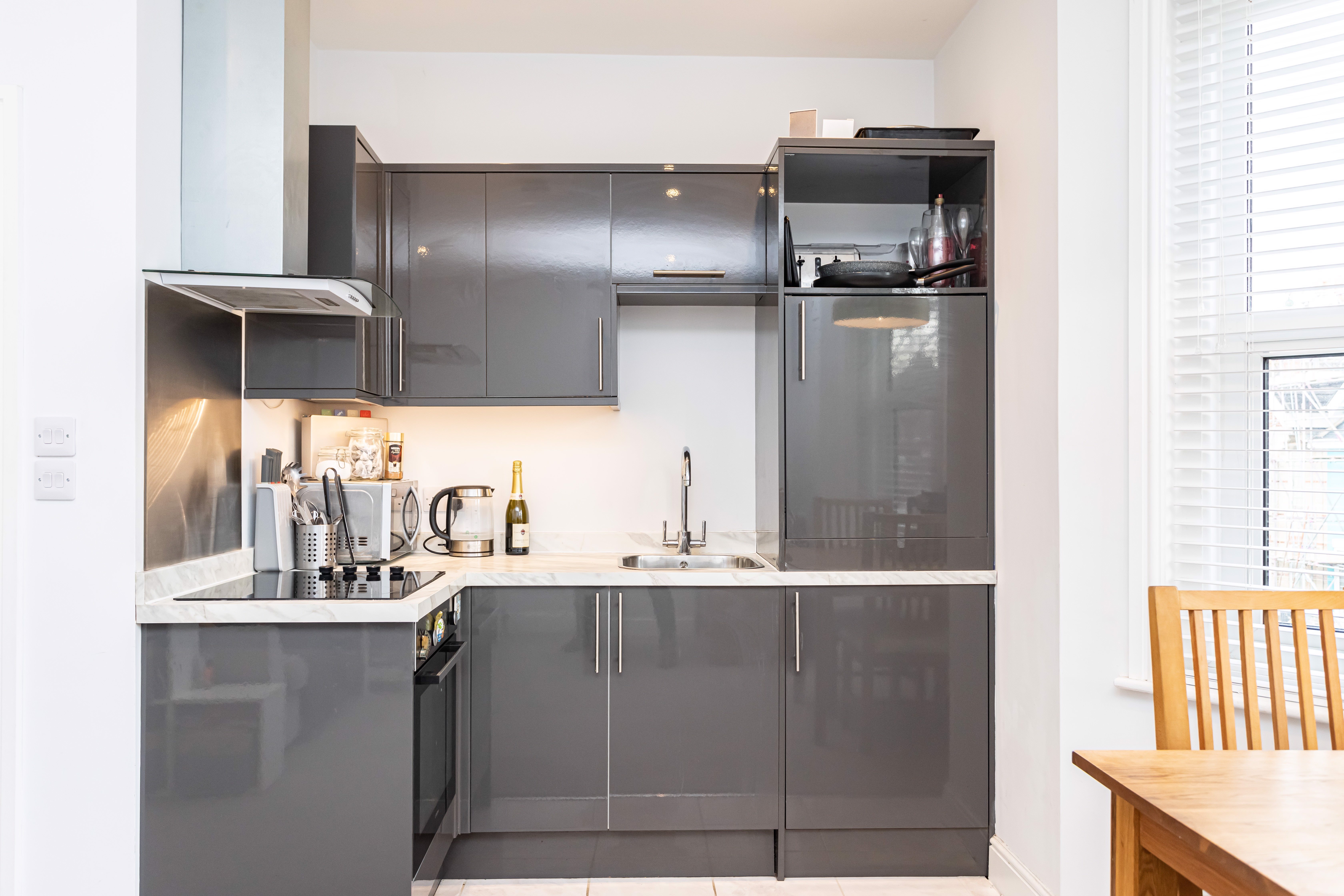 1 bed flat to rent in Kingston Road, Poole, BH15  - Property Image 2