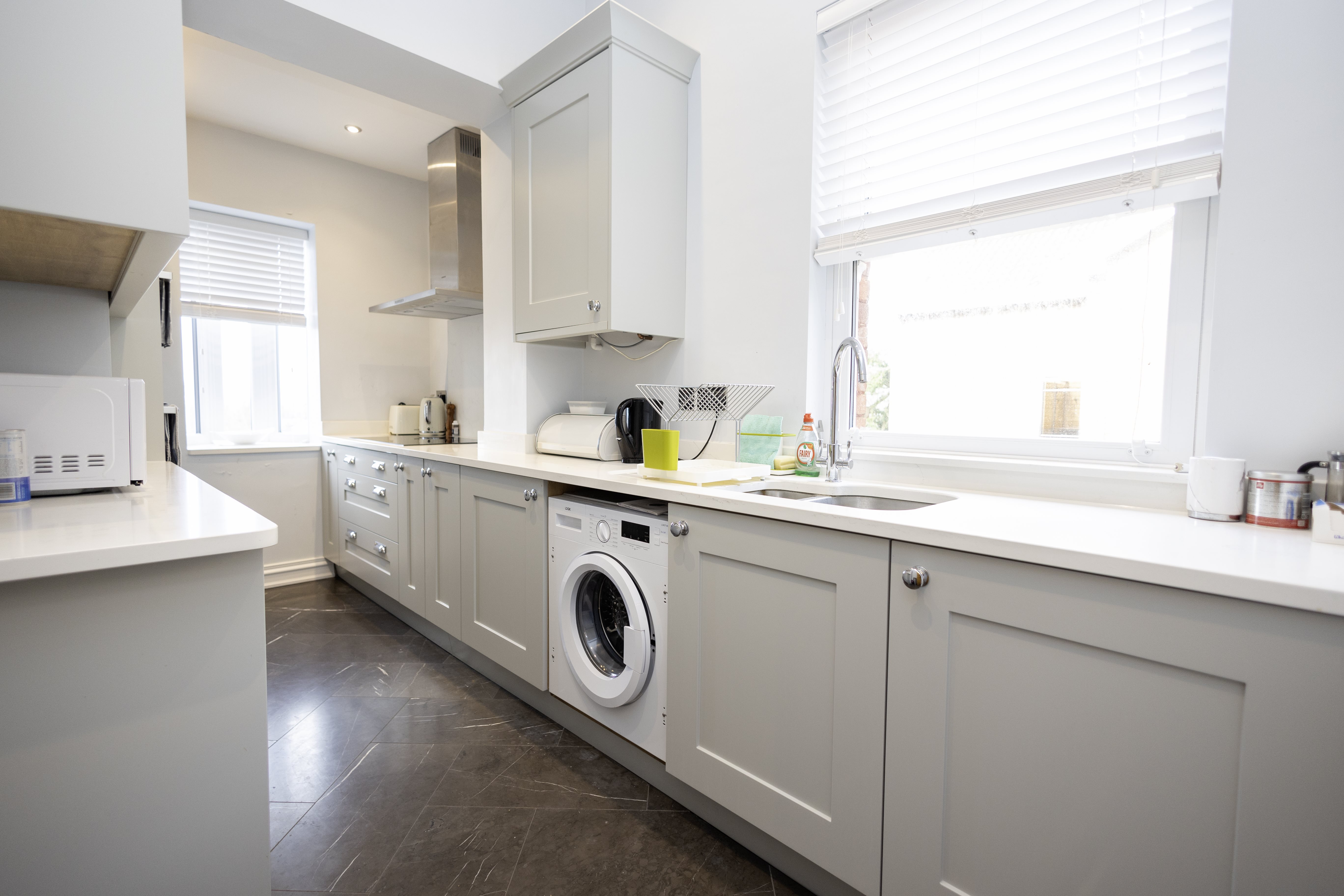 2 bed flat to rent in Alton Road, Poole 4