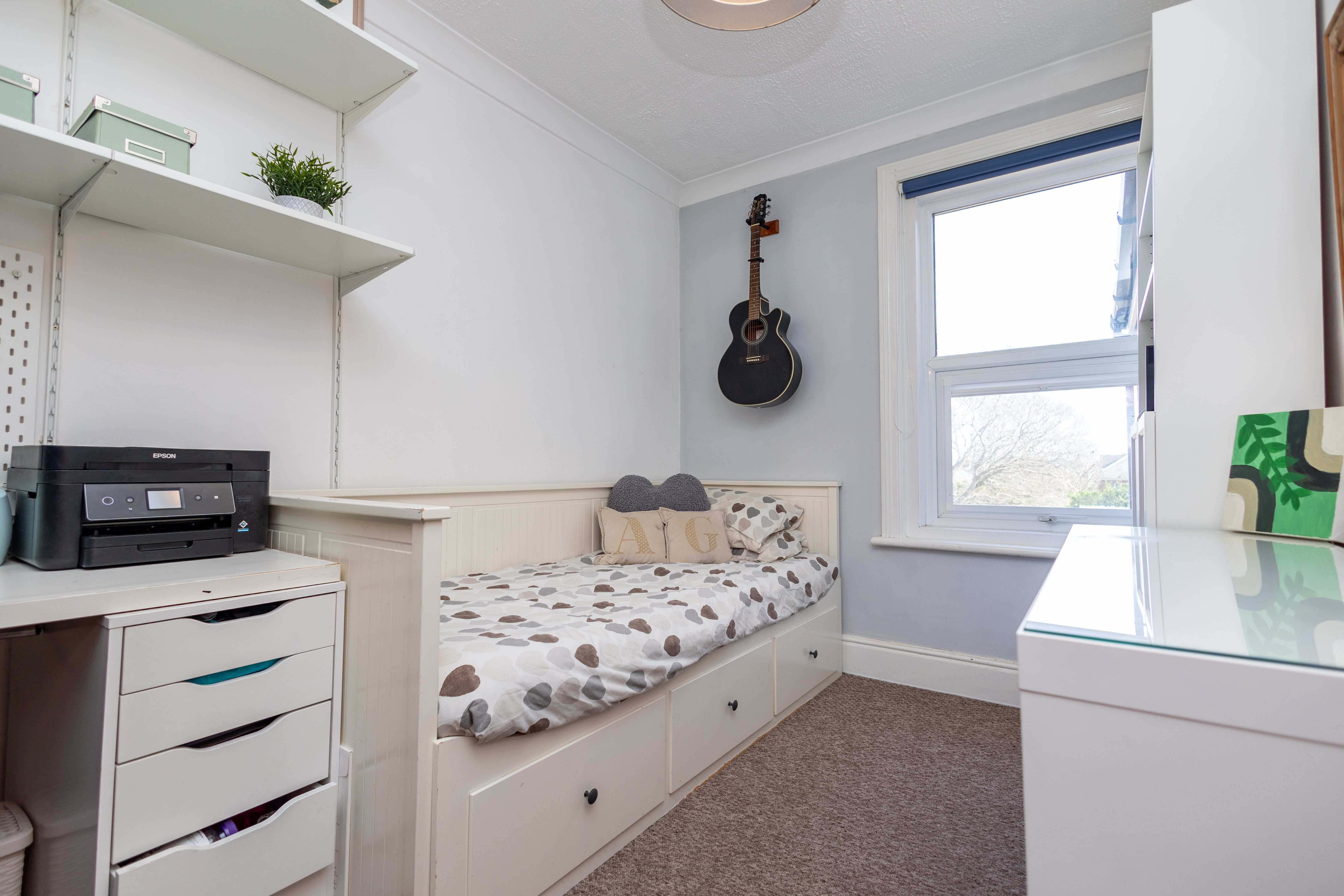 2 bed flat for sale in Crichel Road 12