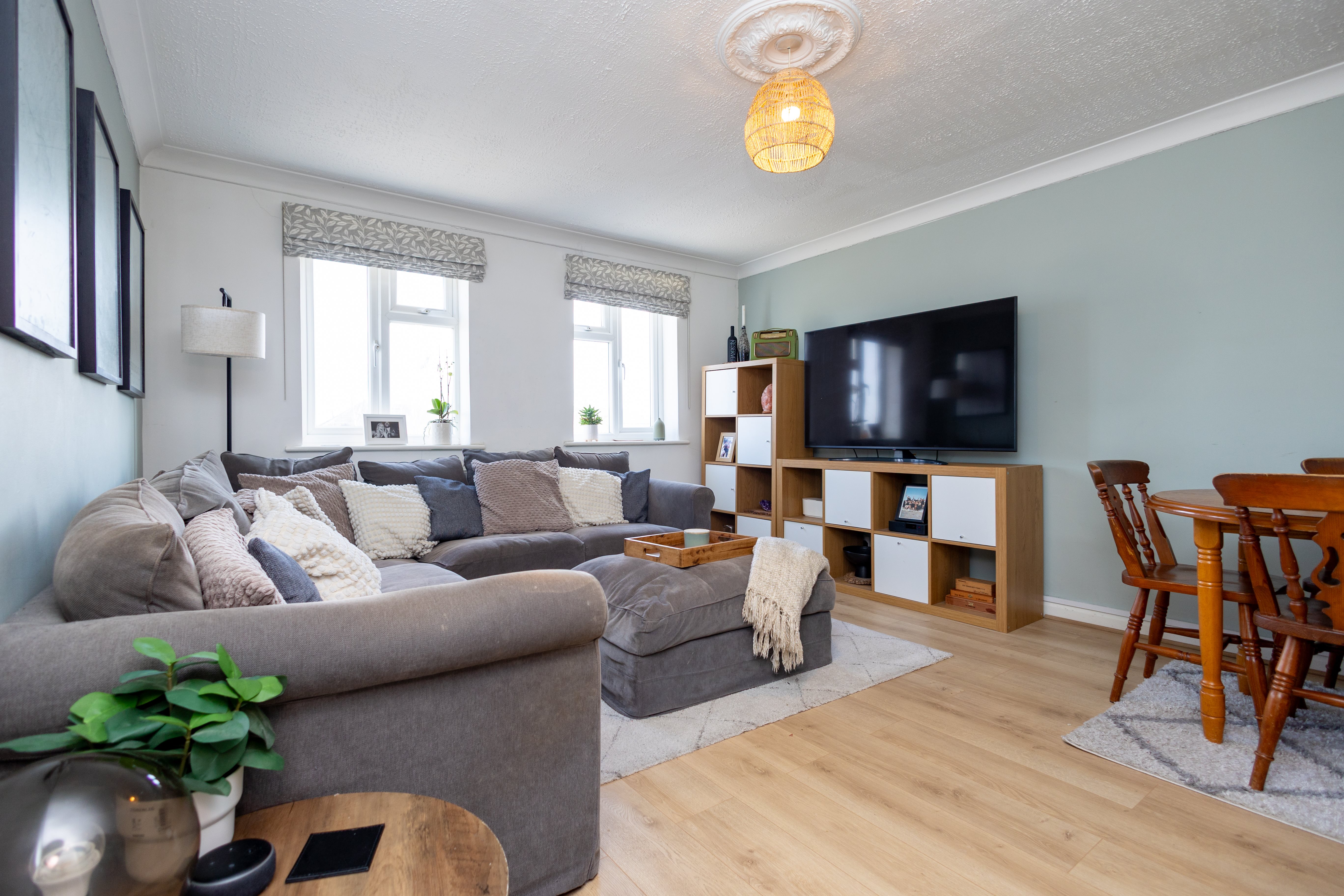 2 bed flat for sale in Crichel Road  - Property Image 7