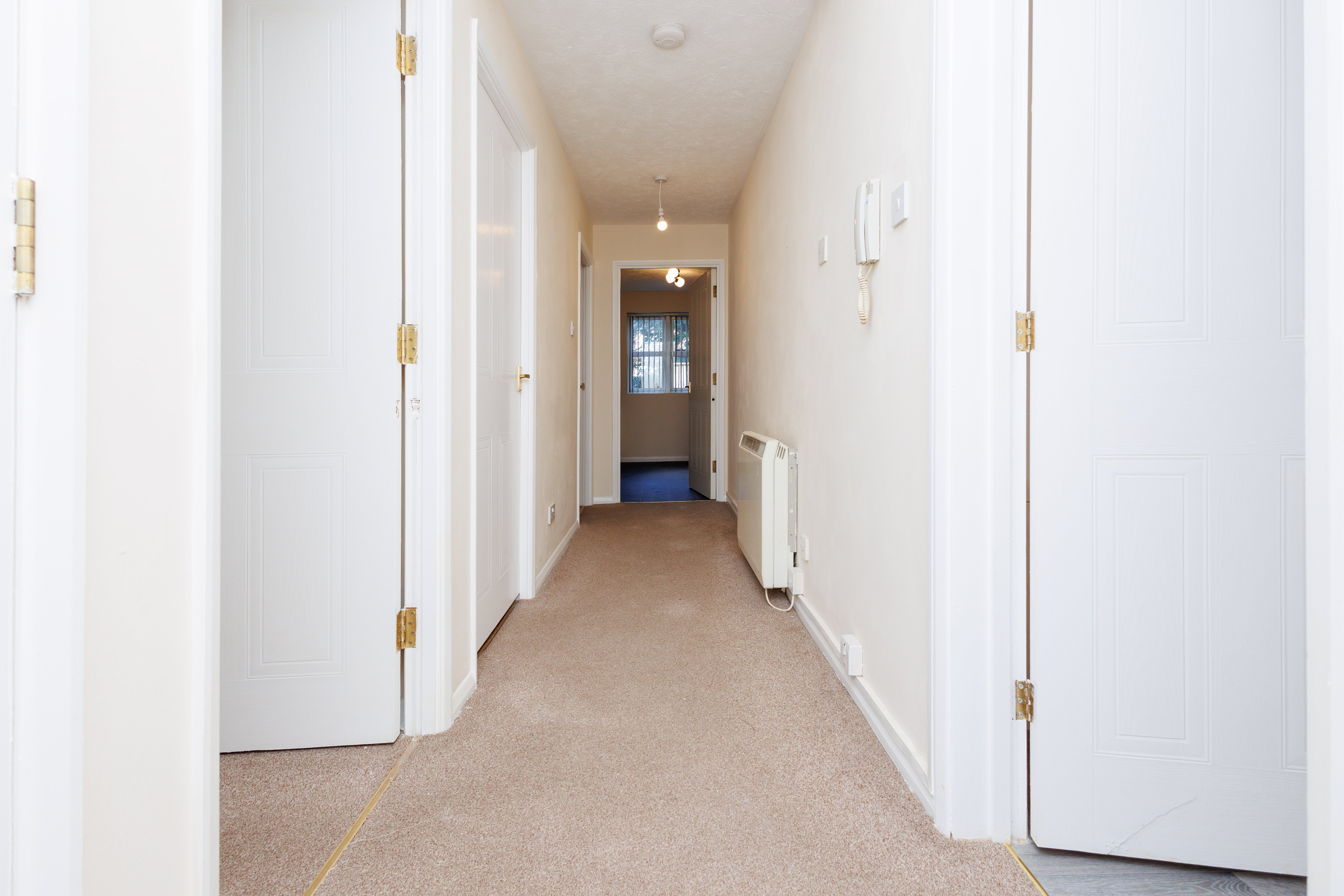2 bed flat for sale in St Johns Road, Bournemouth  - Property Image 5