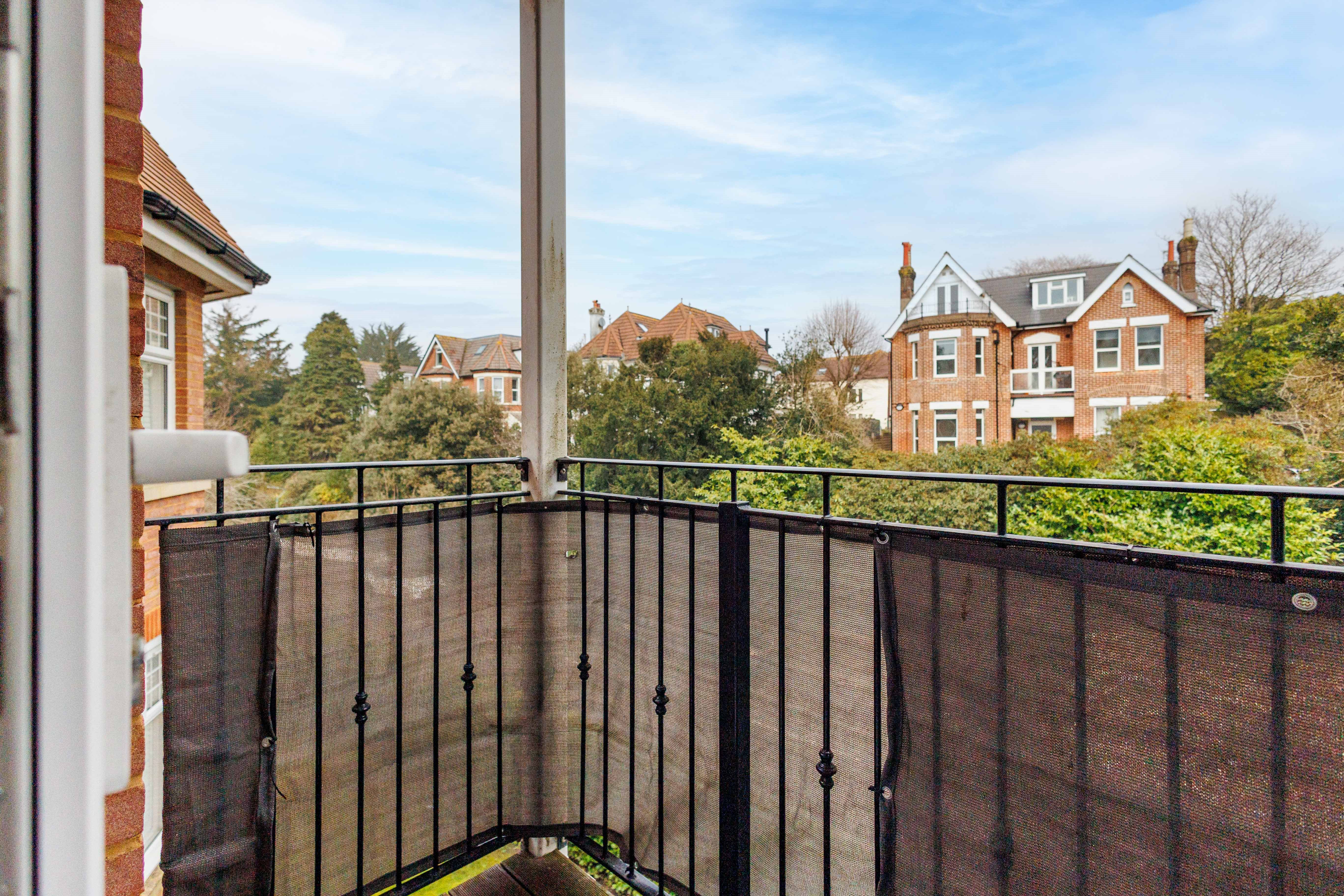 1 bed flat for sale in Knyverton Road, Bournemouth, BH1 