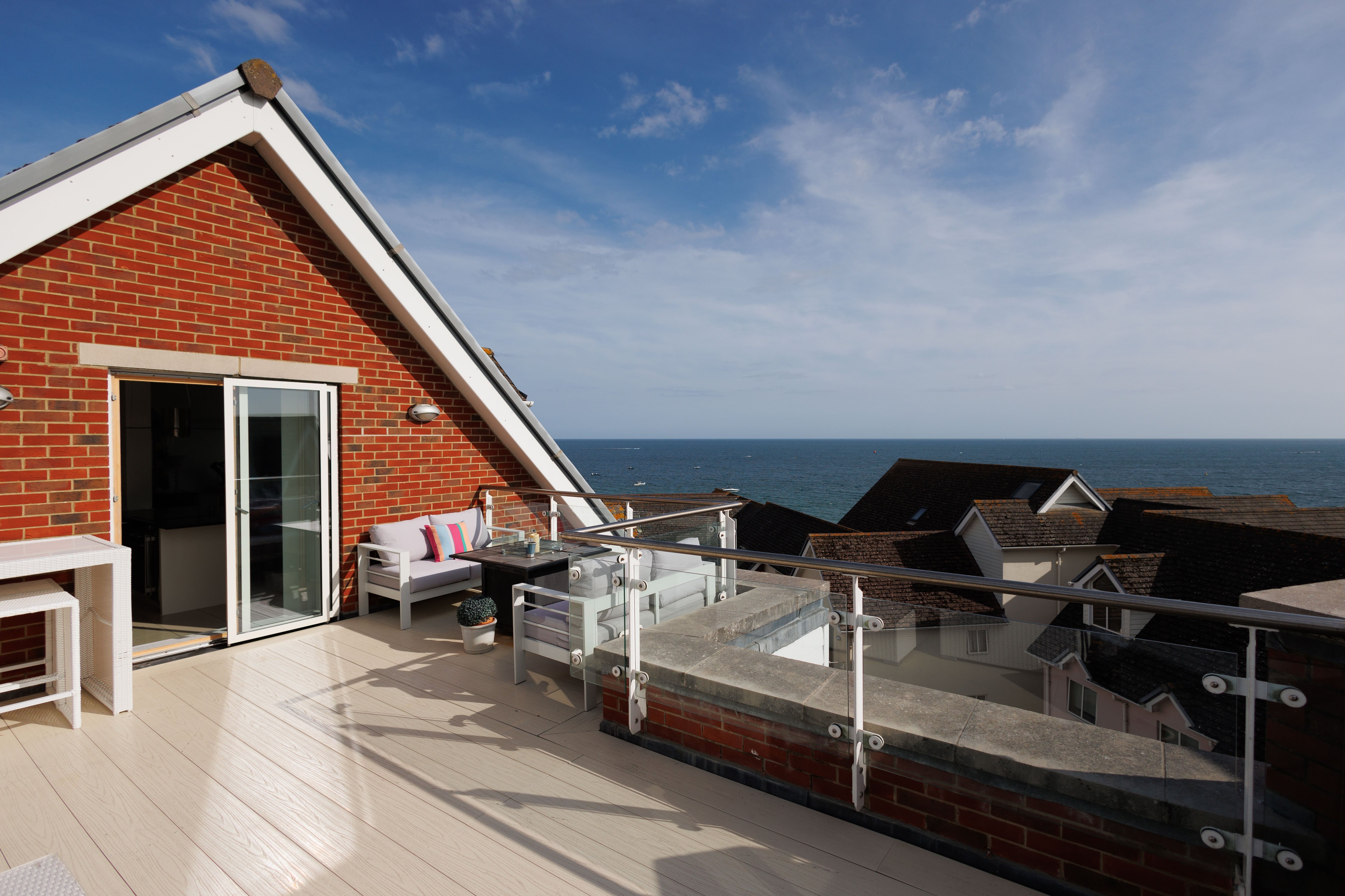 2 bed flat for sale in Honeycombe Beach, Honeycombe Chine 12