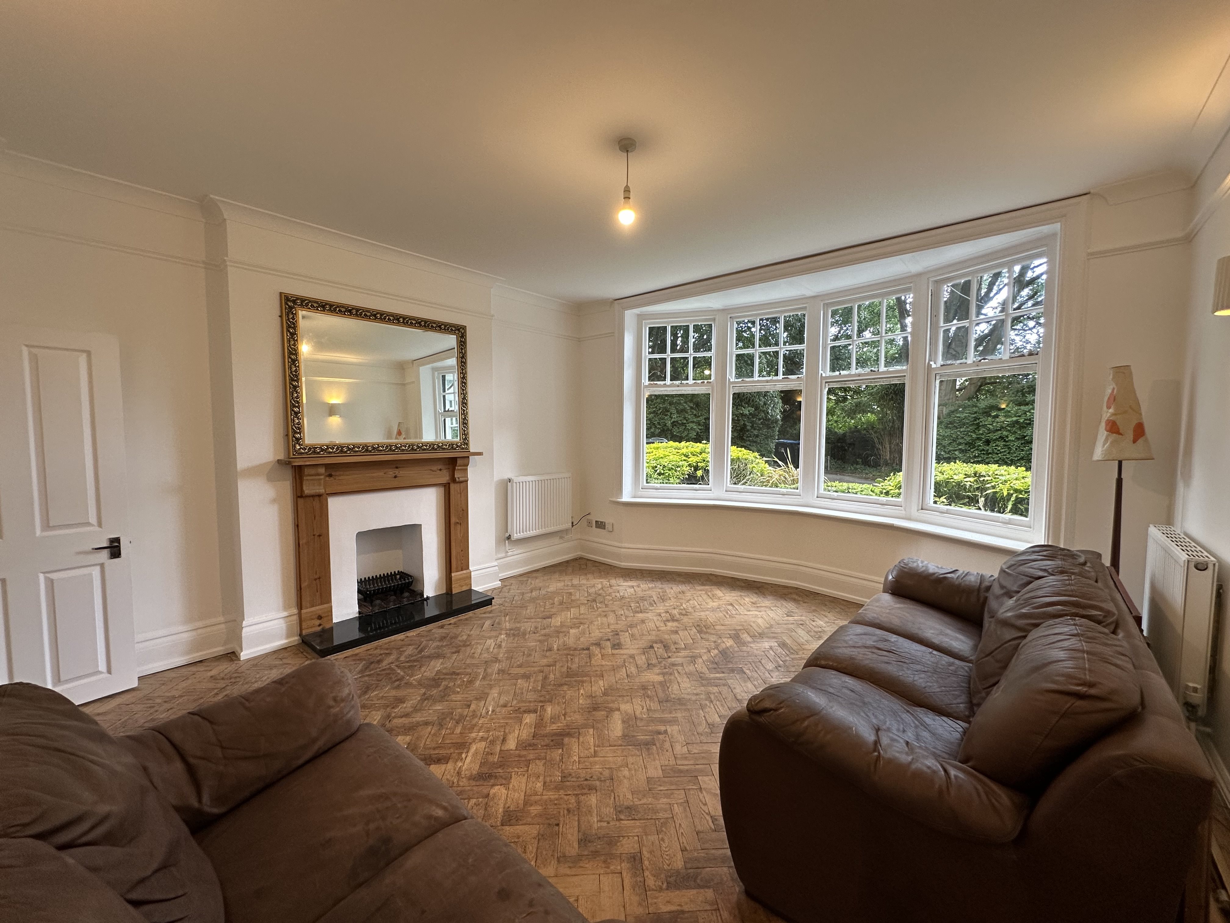 2 bed flat for sale in Beechey Road, Charminster, BH8  - Property Image 3