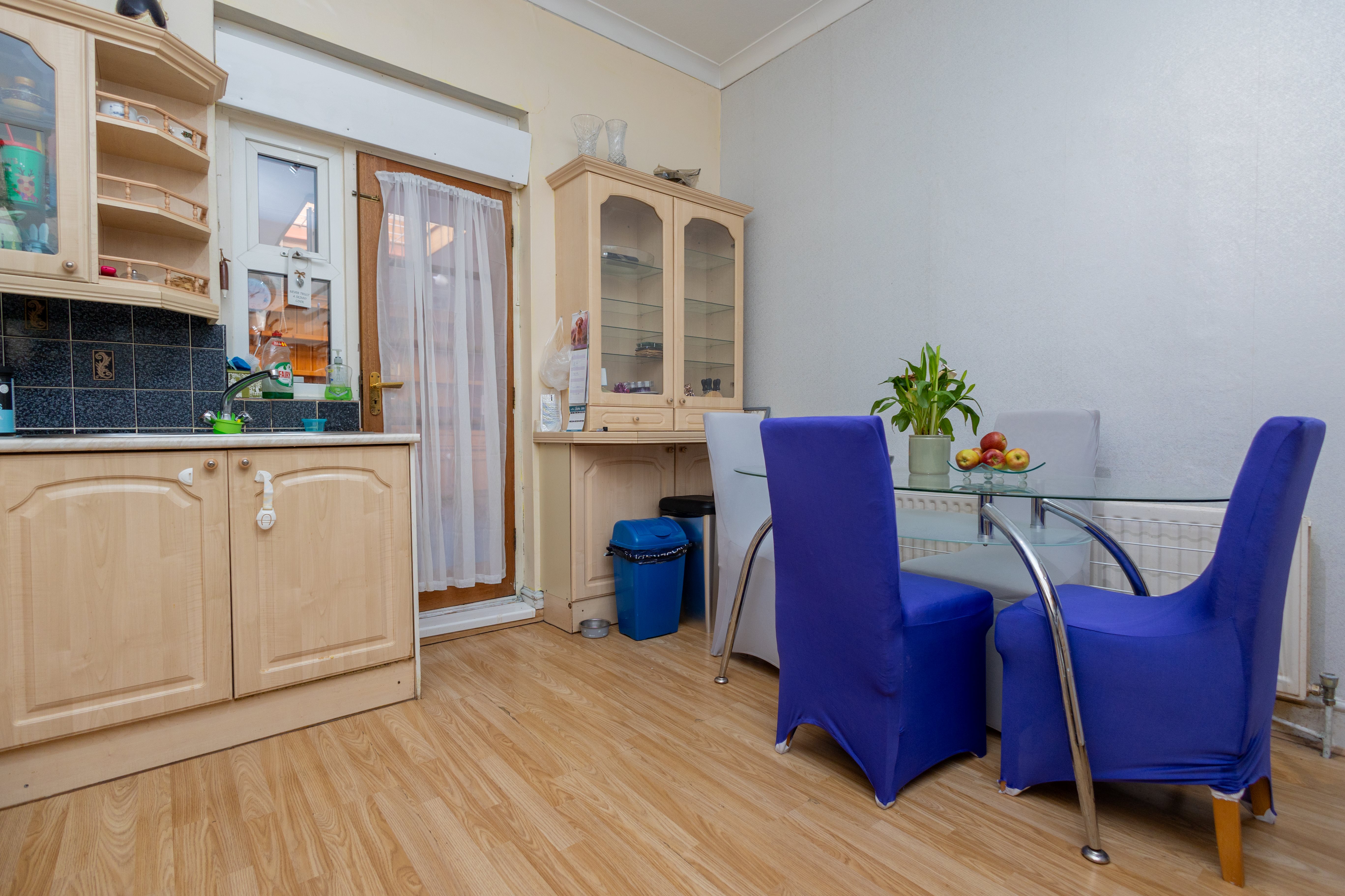 2 bed ground floor flat for sale in Adeline Road, Boscombe, BH5  - Property Image 6