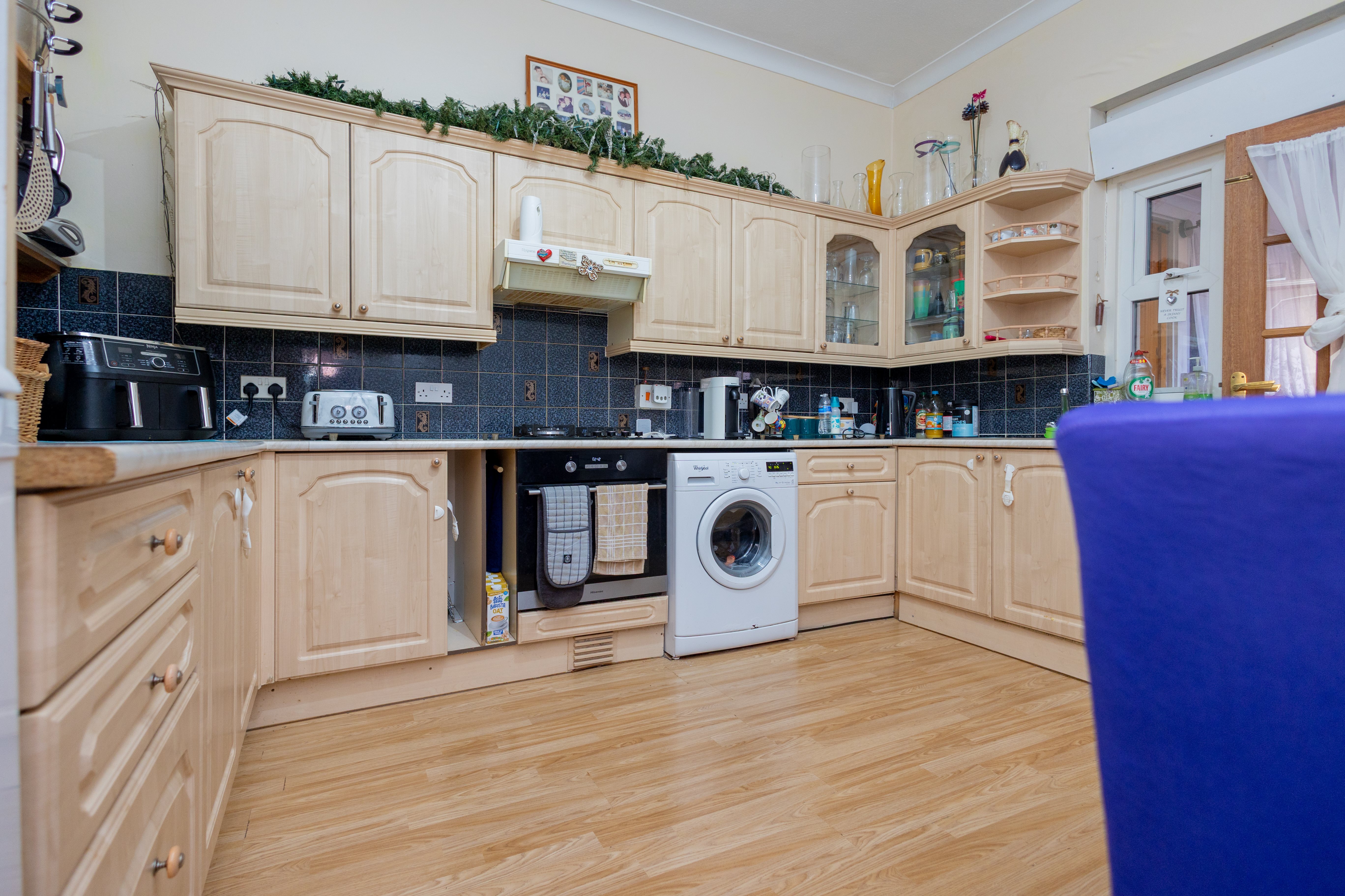 2 bed ground floor flat for sale in Adeline Road, Boscombe, BH5  - Property Image 4
