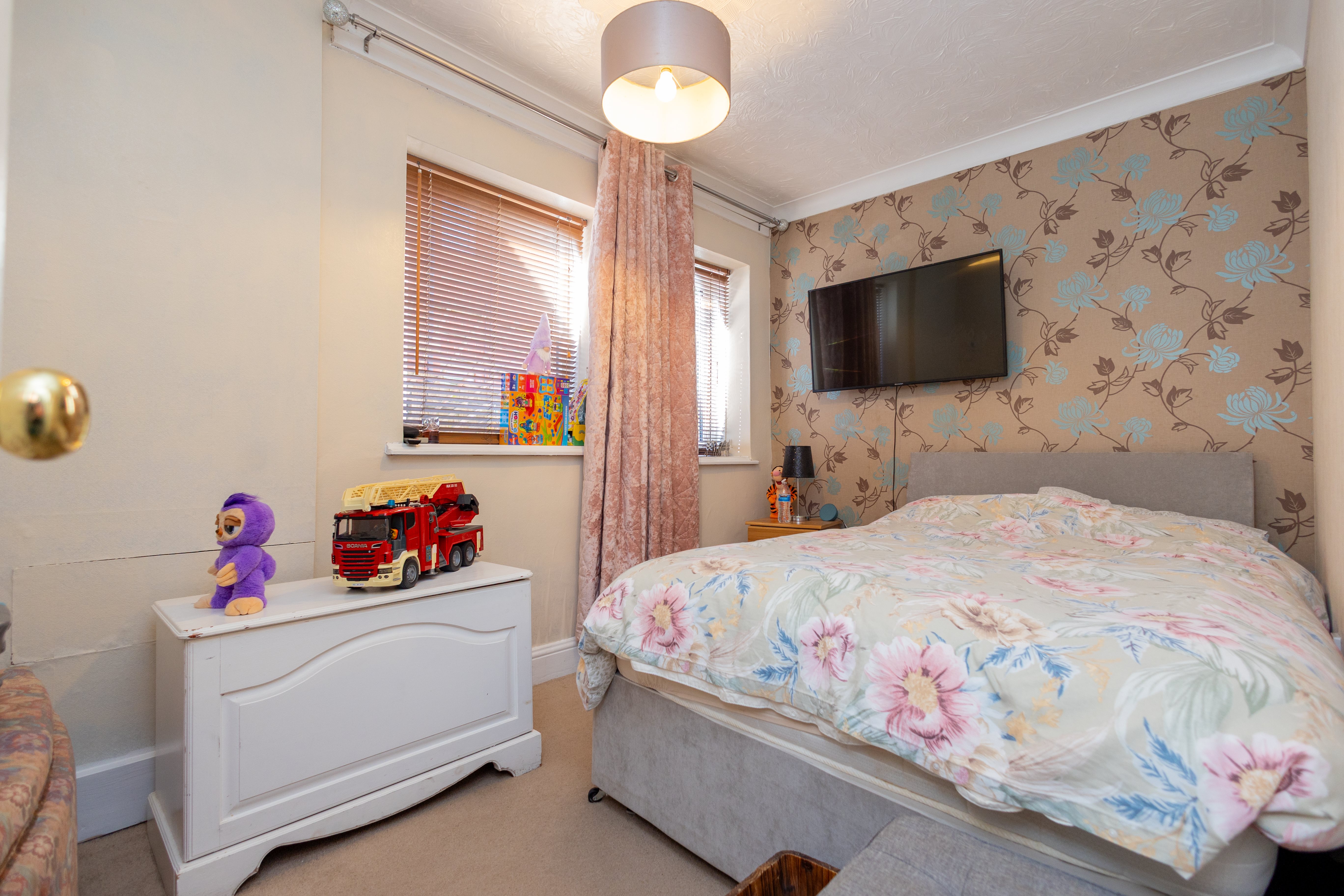 2 bed ground floor flat for sale in Adeline Road, Boscombe, BH5 11