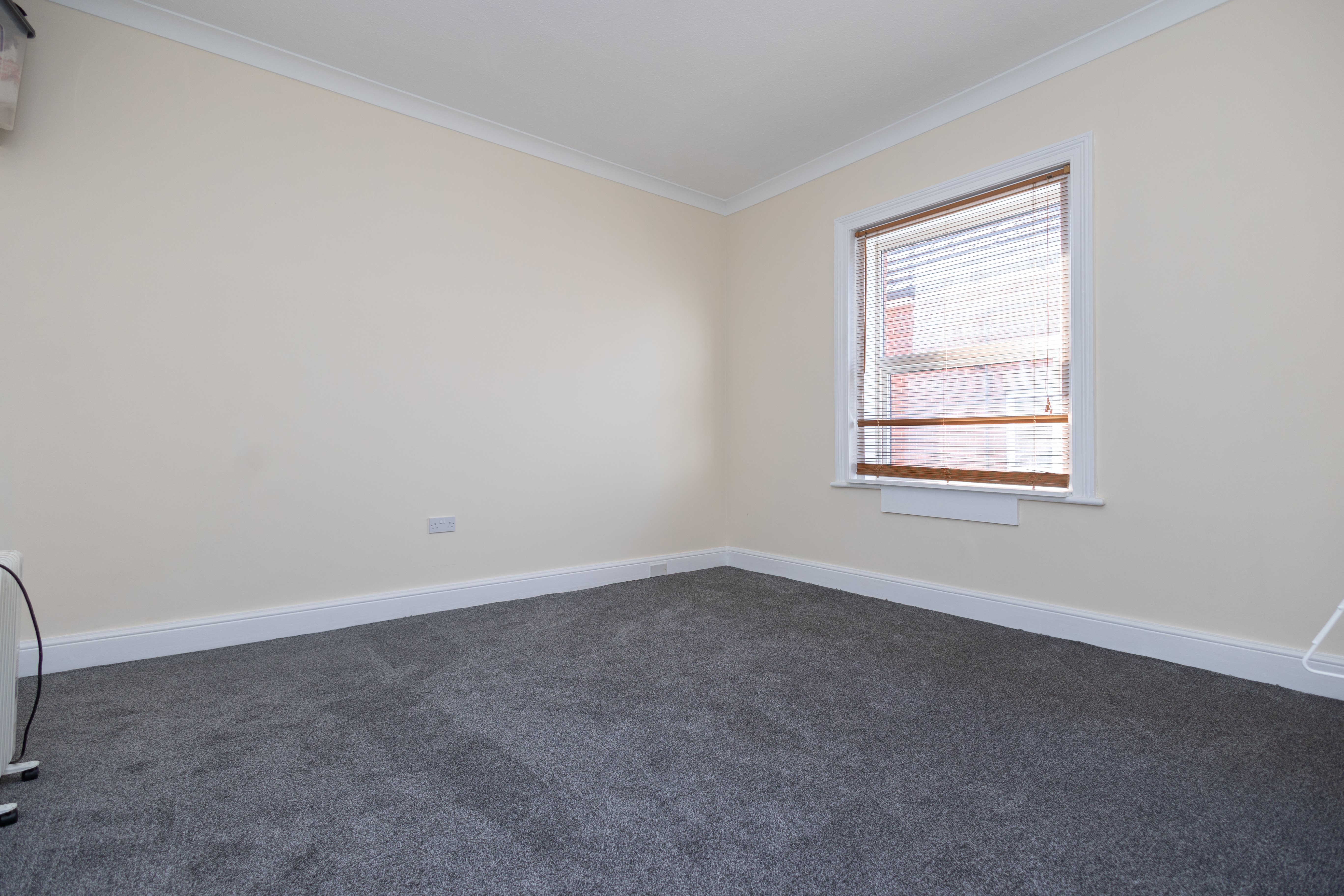 3 bed flat for sale in Adeline Road, Boscombe, BH5  - Property Image 9