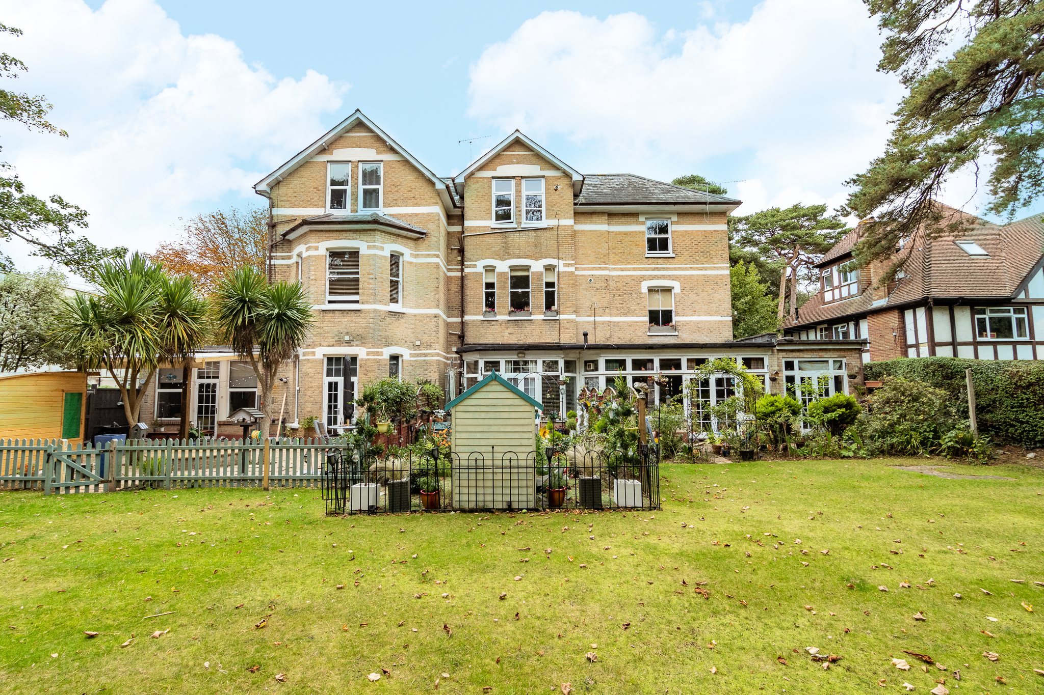 2 bed flat for sale in Christchurch Road, East Cliff, BH1  - Property Image 1