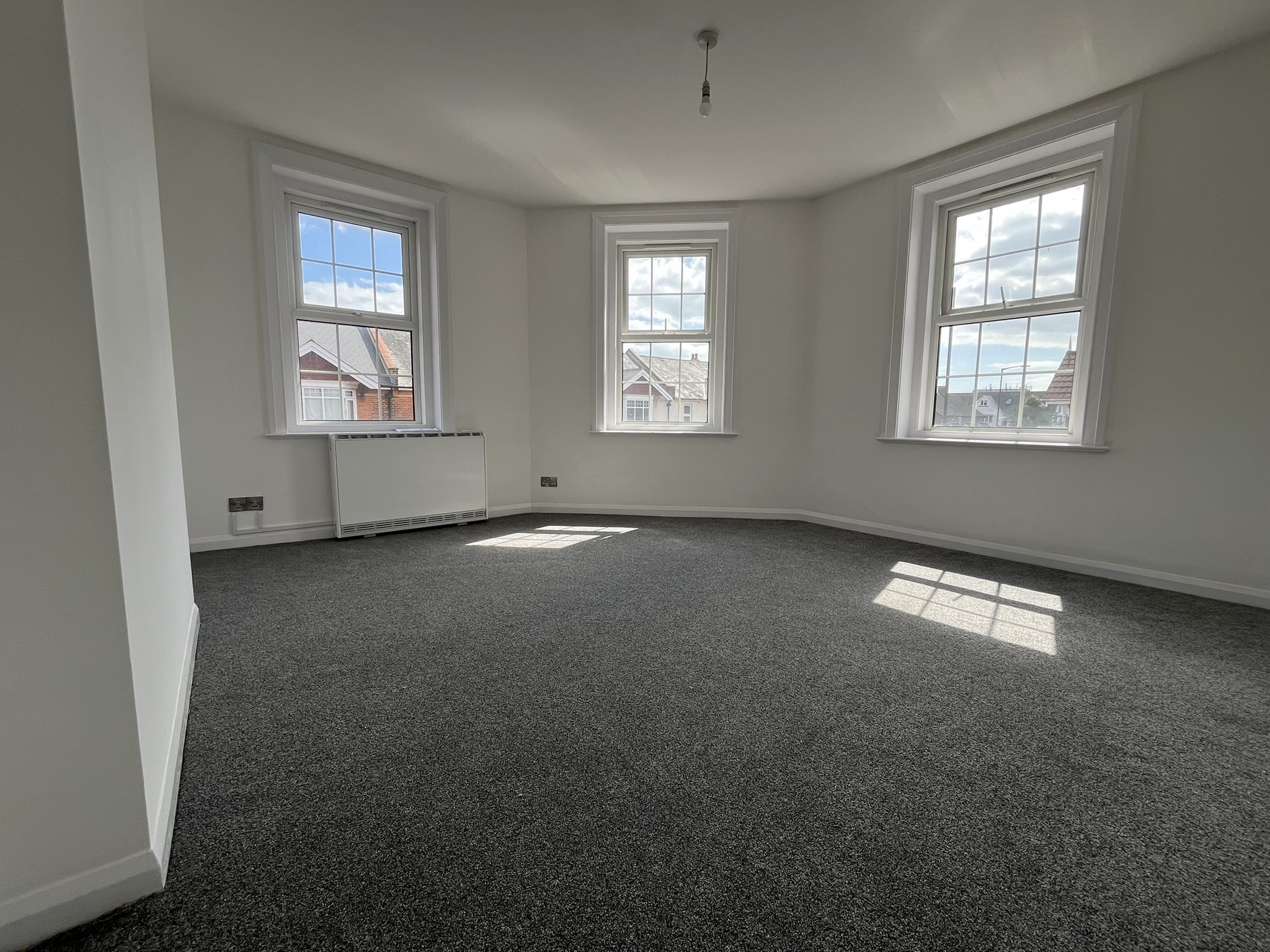 1 bed flat for sale in Wimborne Road, Bournemouth  - Property Image 1
