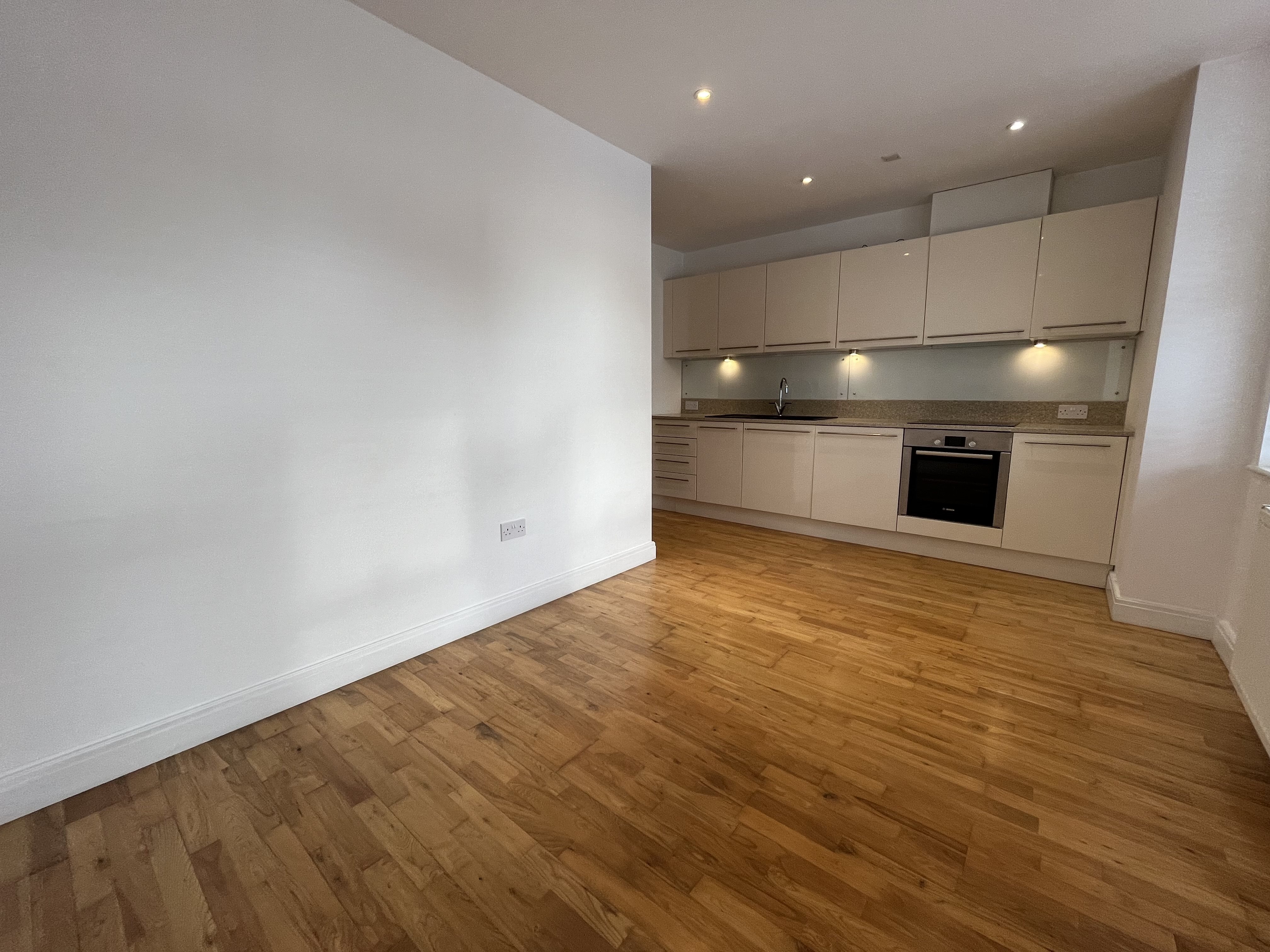 1 bed flat for sale in Drummond Road, Bournemouth 2