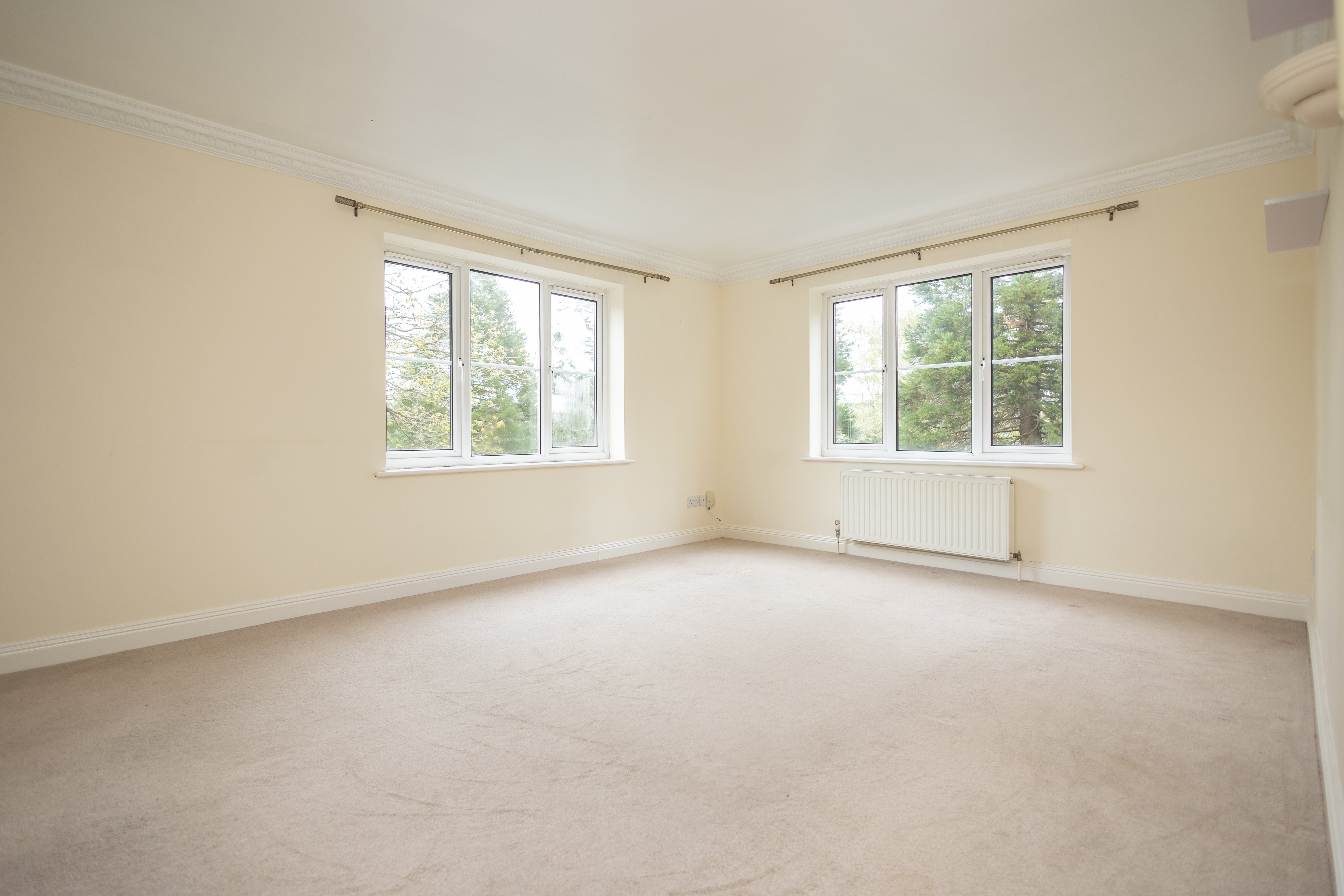 2 bed flat for sale in Norwich Avenue West, Westbourne, BH2  - Property Image 2