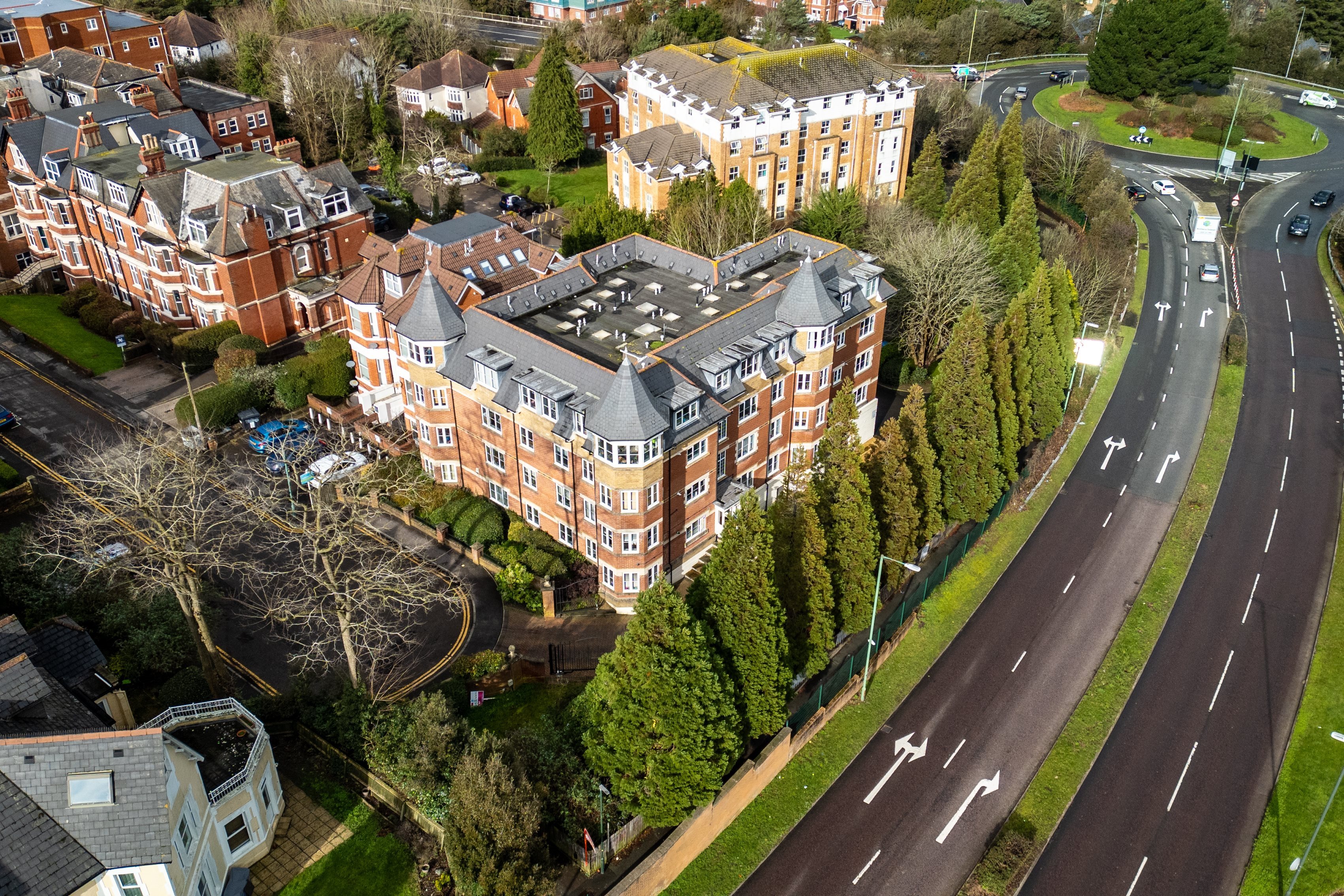 2 bed flat for sale in Norwich Avenue West, Bournemouth, BH2