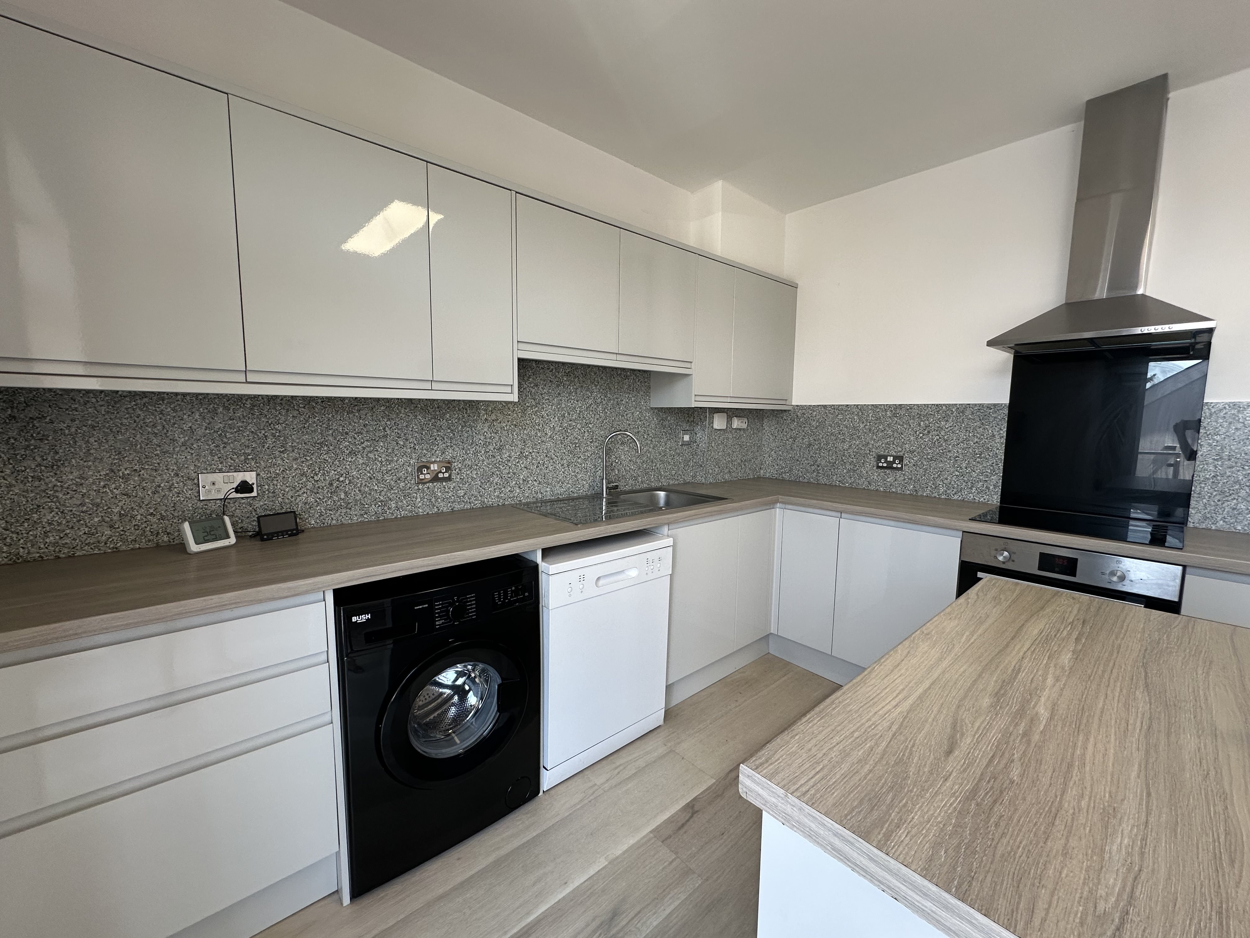 1 bed flat for sale in Clarence Park Road, Pokesdown, BH7  - Property Image 1
