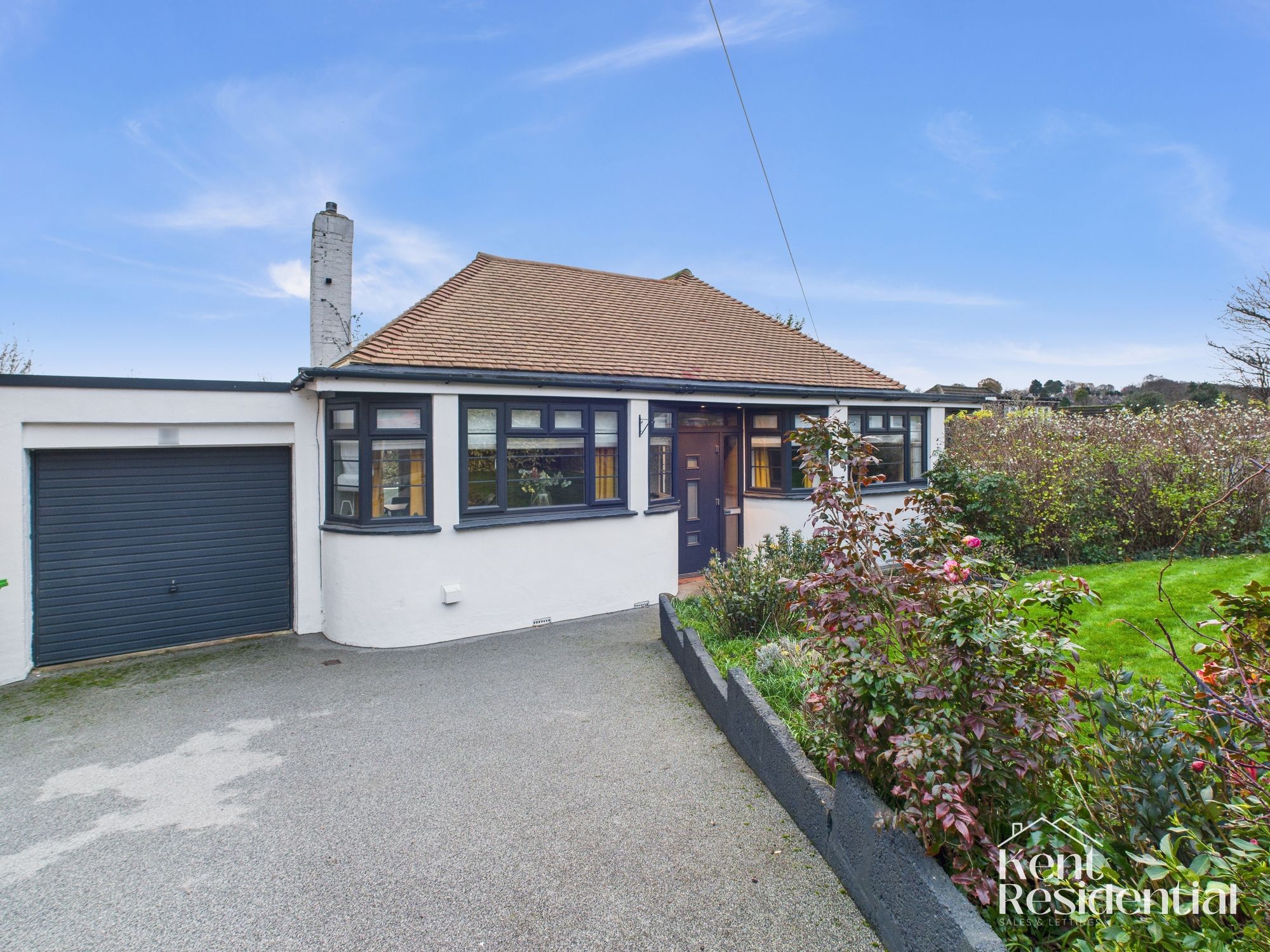 4 Bed Detached Bungalow For Sale In Watson Avenue, Chatham, ME5