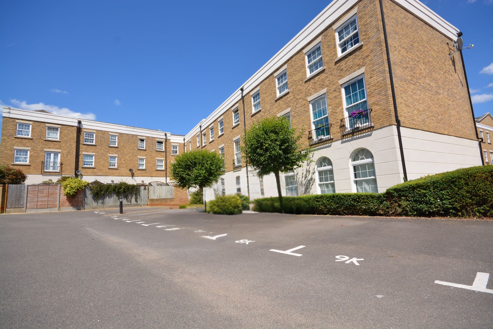 2 Bed Apartment For Sale In Marigold Way, Kingswood House, ME16