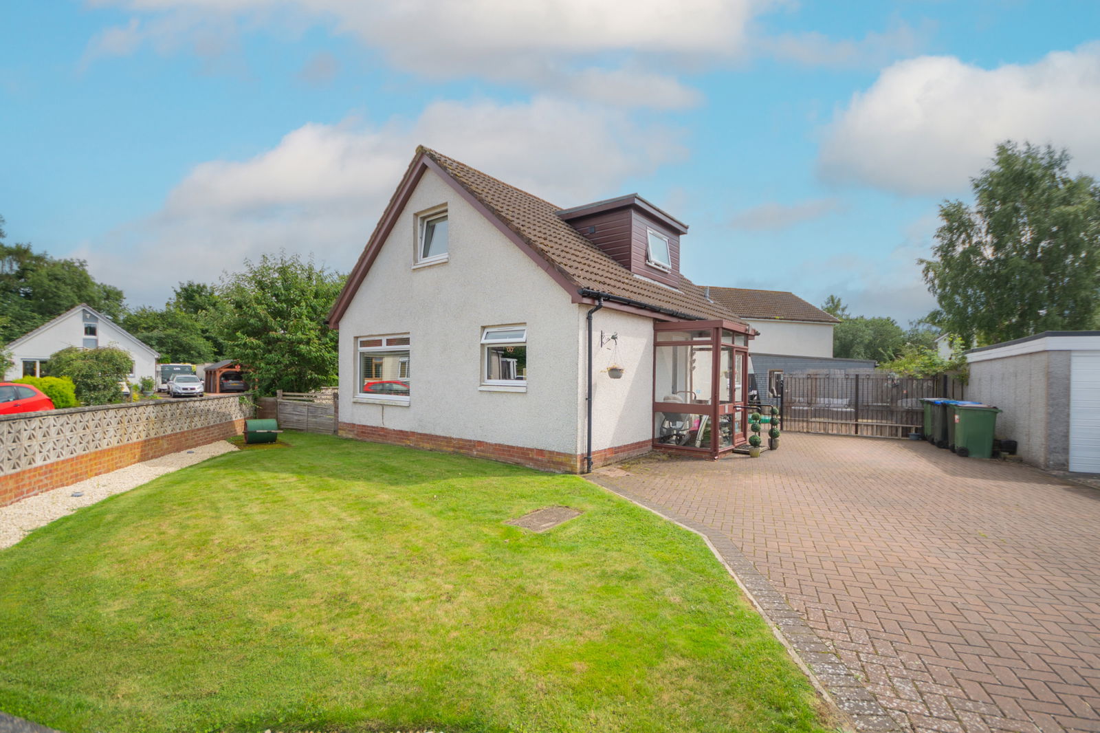 3 bed detached house for sale in Angus Crescent, Crieff, PH7 4LF - Property Image 1