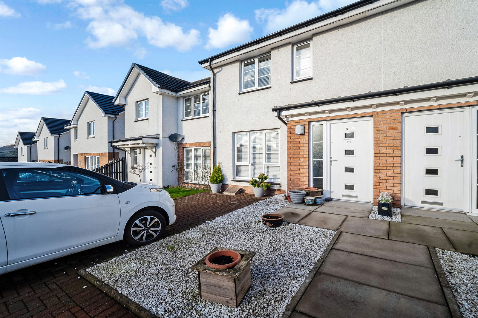 3 bed terraced house for sale in High Barrwood Road, Kilsyth, Glasgow, G65 0EE - Property Image 1