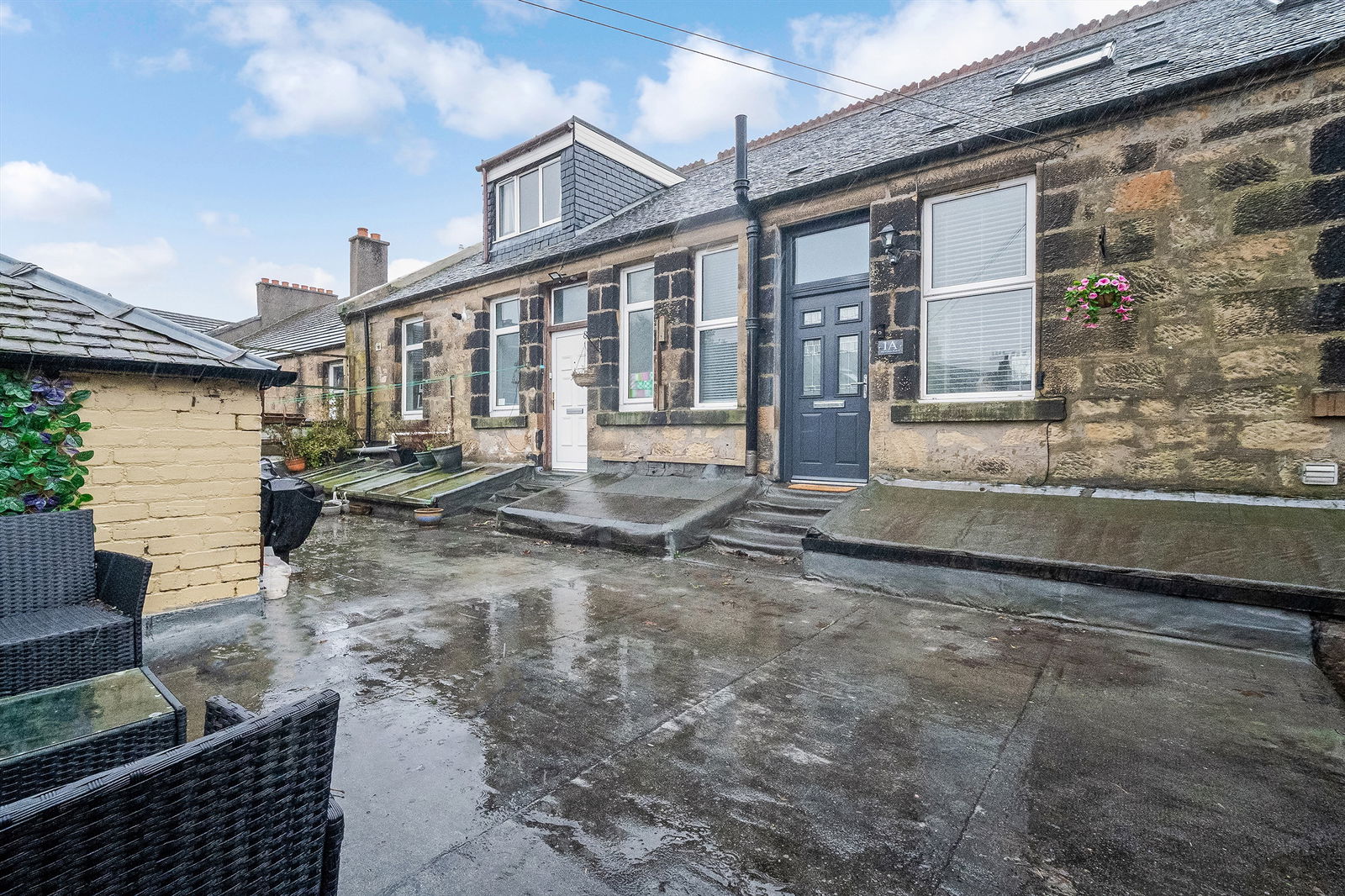 3 bed flat for sale in Pretoria Place, Brightons , Falkirik , FK2 0UF