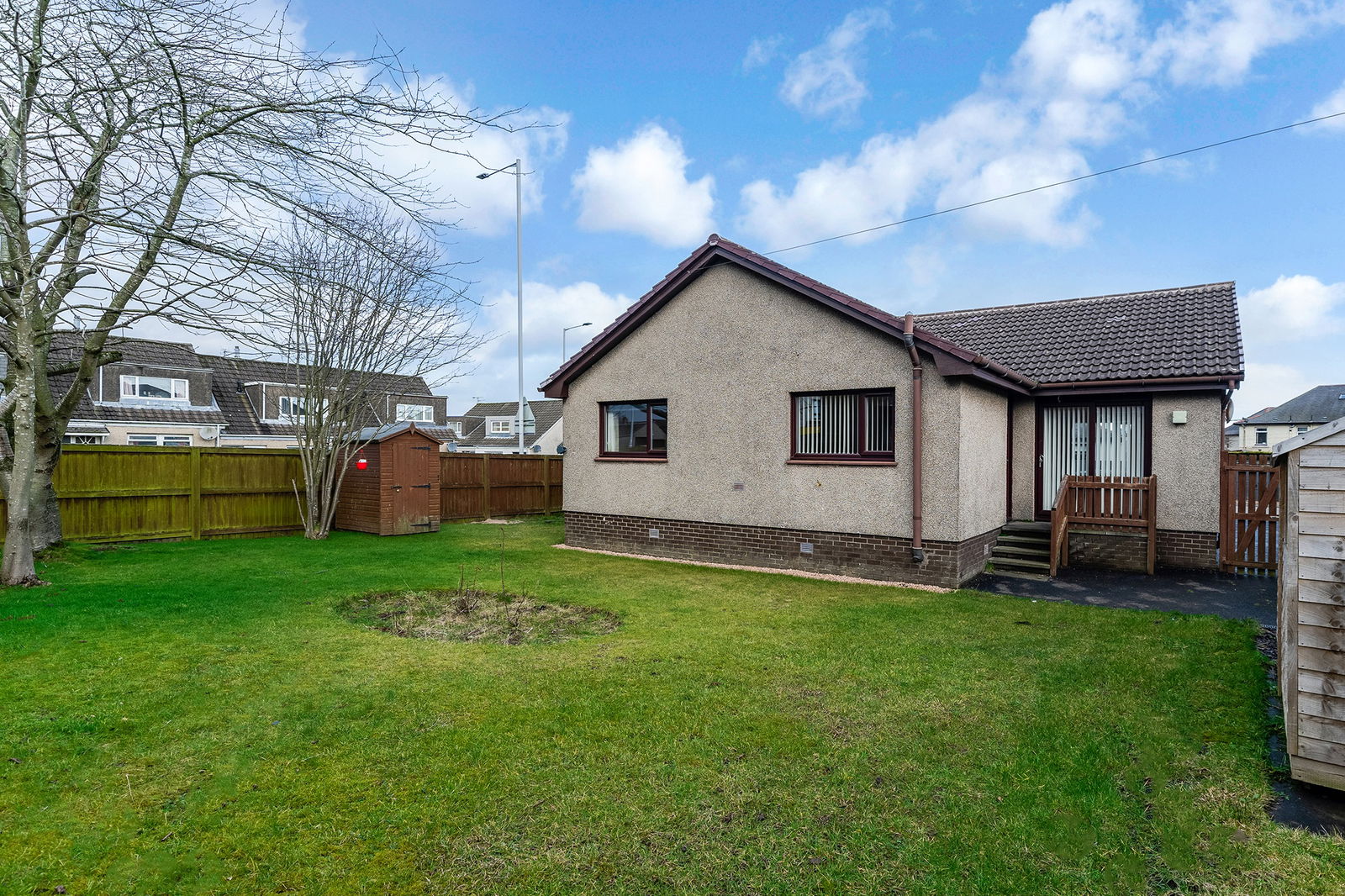 3 bed bungalow for sale in Grainger Street, Lochgelly, KY5 9DB  - Property Image 2