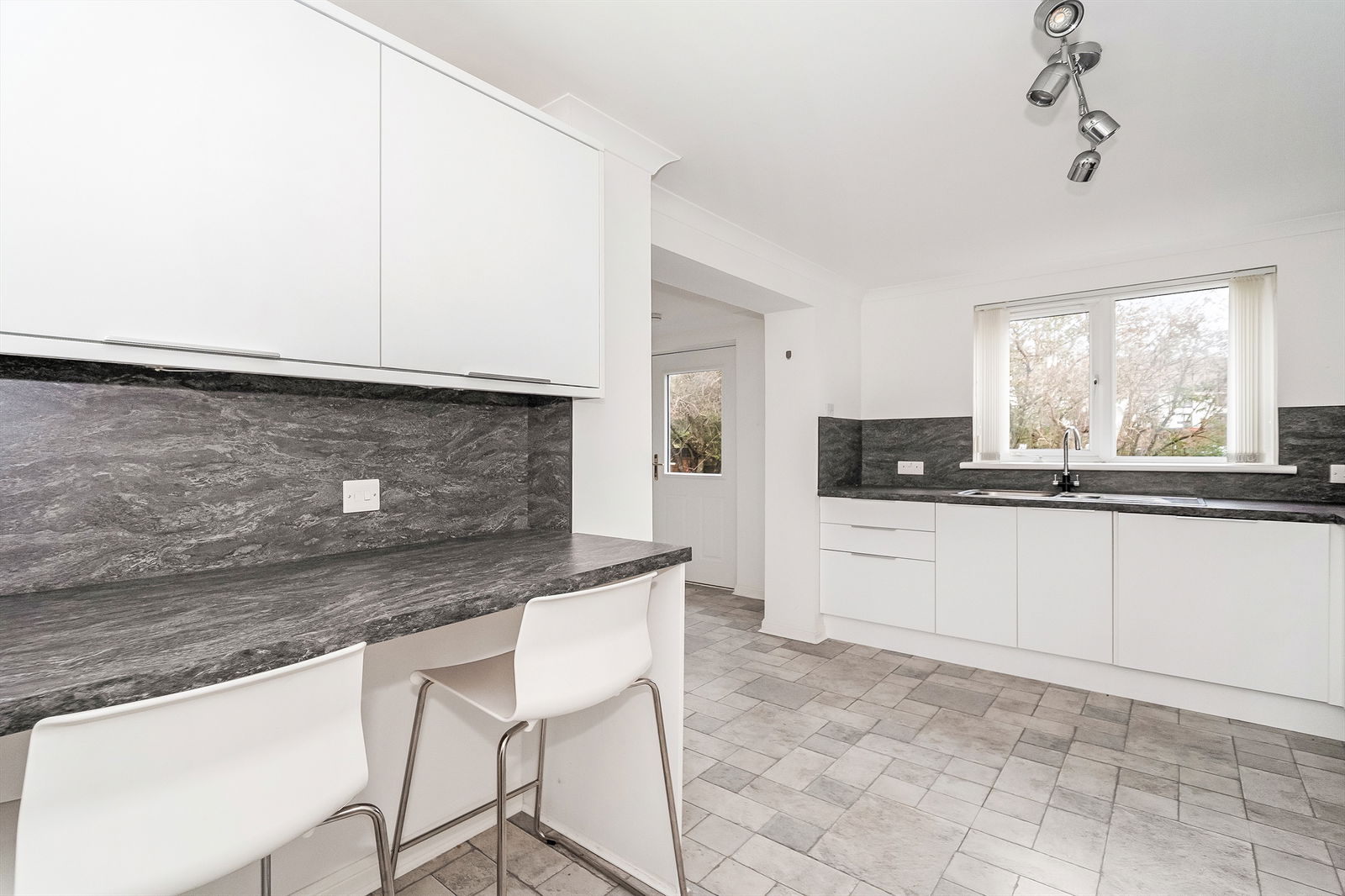 4 bed detached house for sale in Grants Way, Paisley, PA2 6AT  - Property Image 3