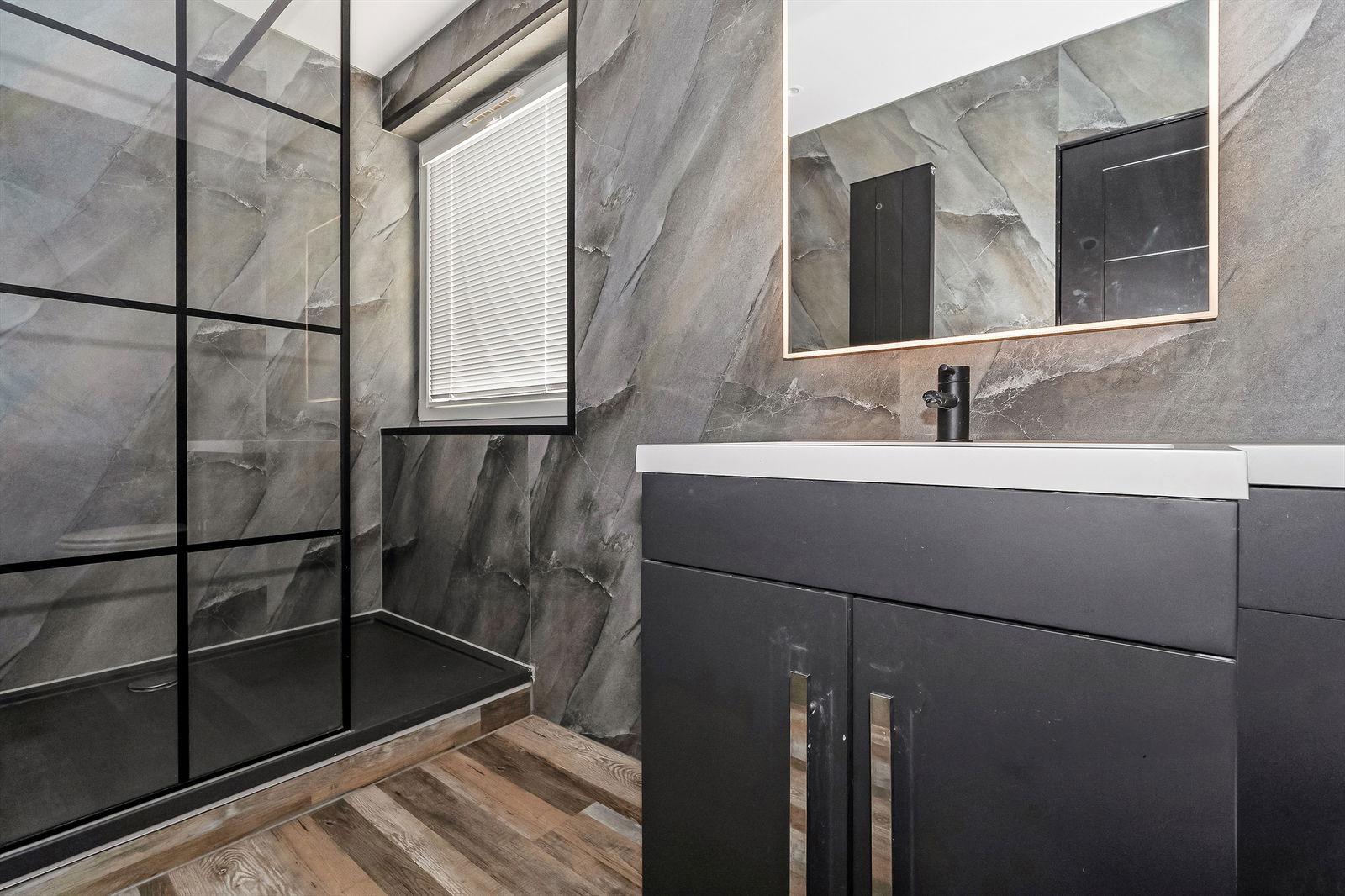 3 bed flat for sale in Hawick Street, Glasgow, G13 4EE  - Property Image 9