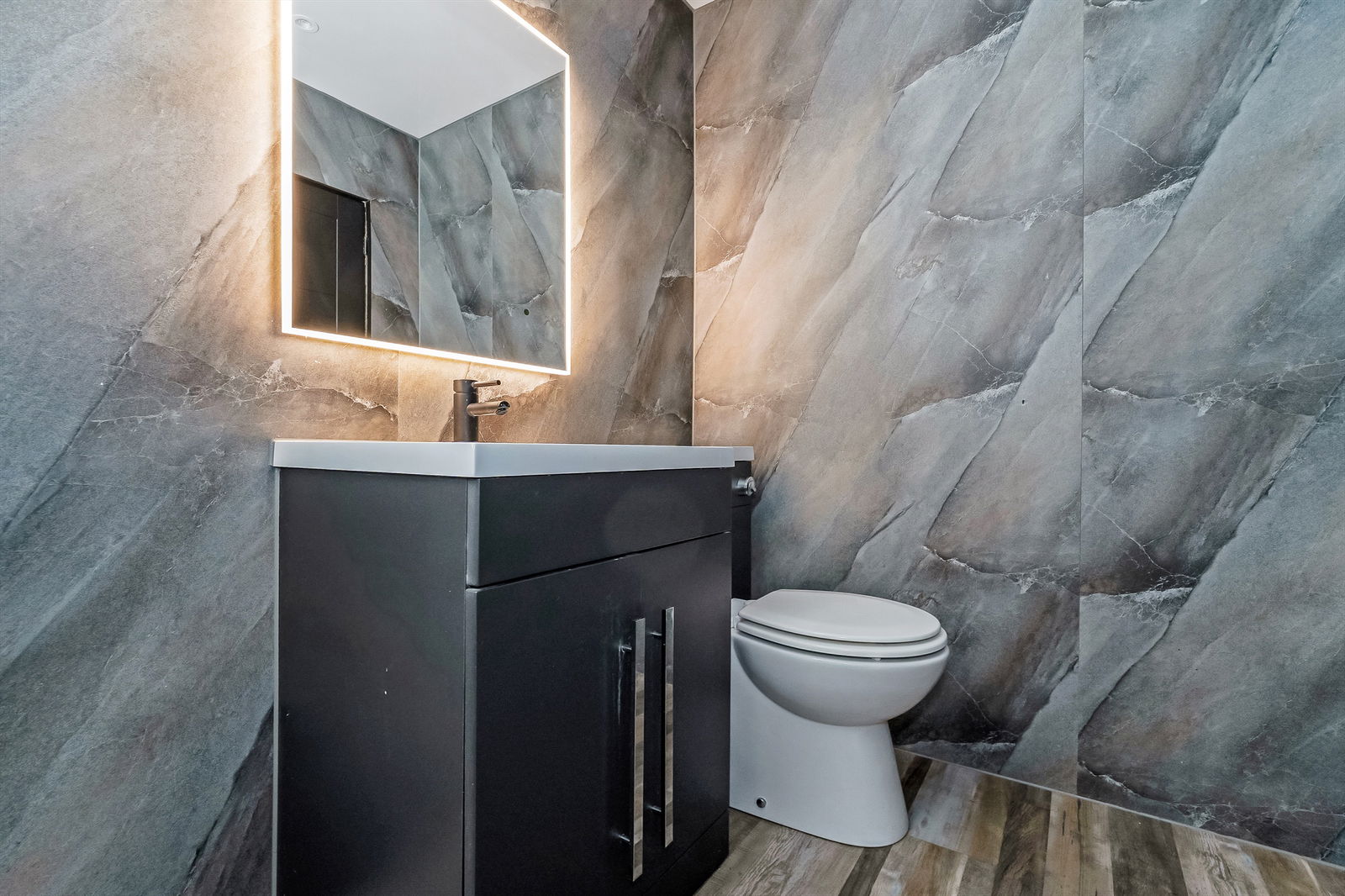 3 bed flat for sale in Hawick Street, Glasgow, G13 4EE  - Property Image 10