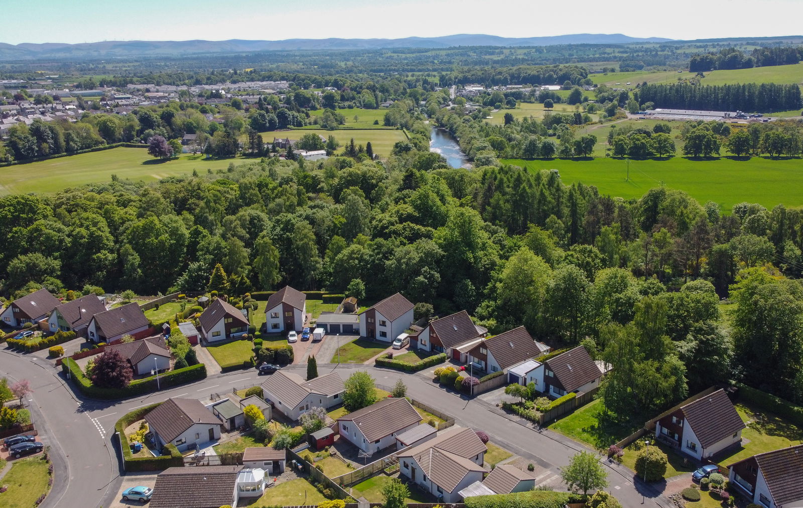 3 bed bungalow for sale in Highland Crescent, Crieff, PH7 4LH  - Property Image 5