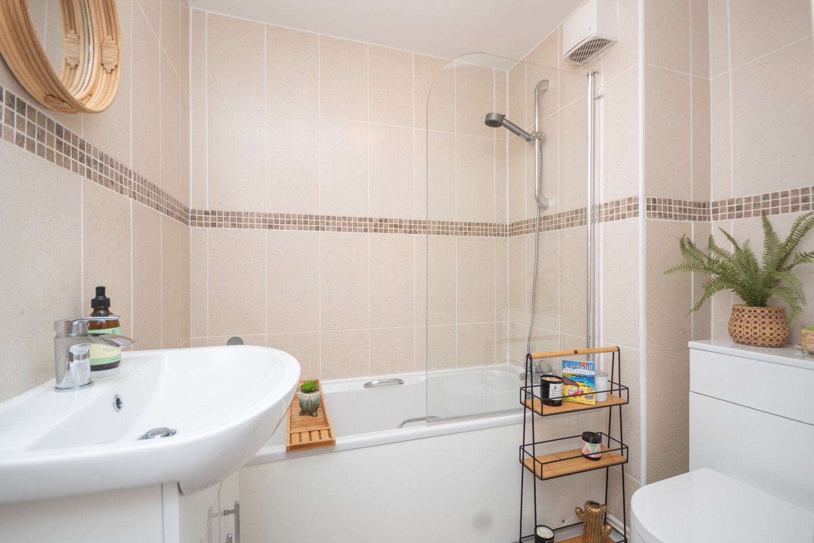 2 bed ground floor flat for sale in Lowndes Court, Barrhead, Glasgow, G78 2FF  - Property Image 13