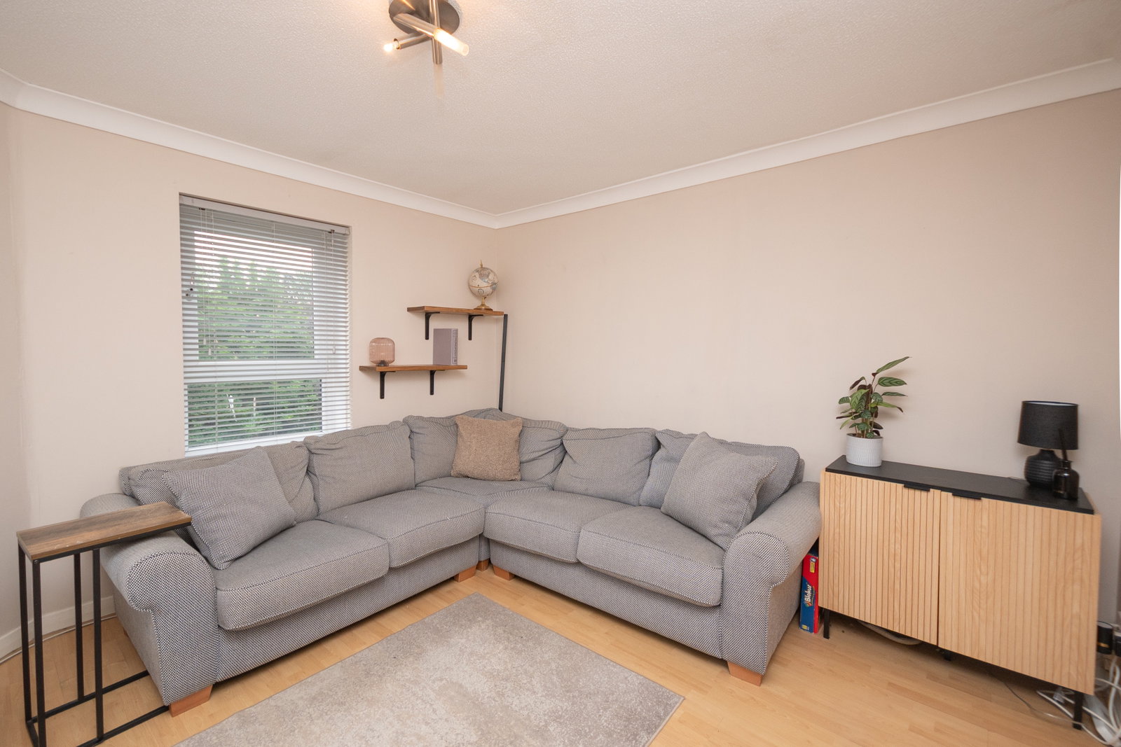2 bed flat for sale in Grovepark Gardens, Glasgow, G20 7JB  - Property Image 2