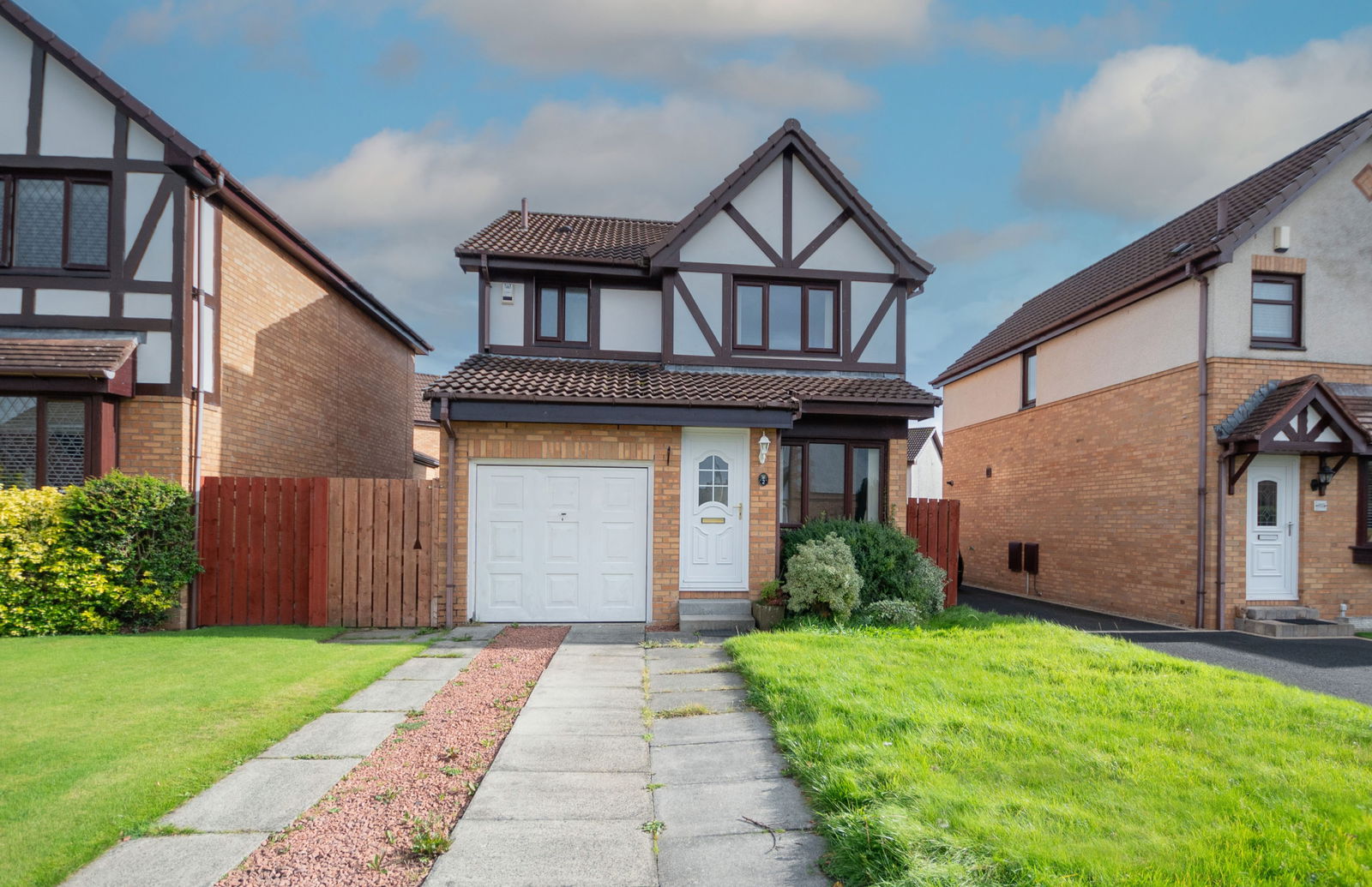 3 bed detached house for sale in Glen Clova Gardens, Kilmarnock, KA2 0LT  - Property Image 1