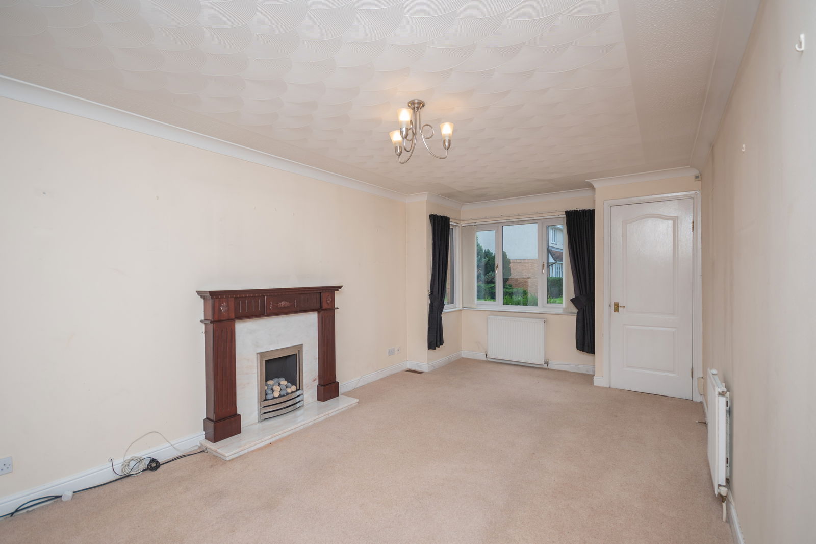 3 bed detached house for sale in Glen Clova Gardens, Kilmarnock, KA2 0LT  - Property Image 4