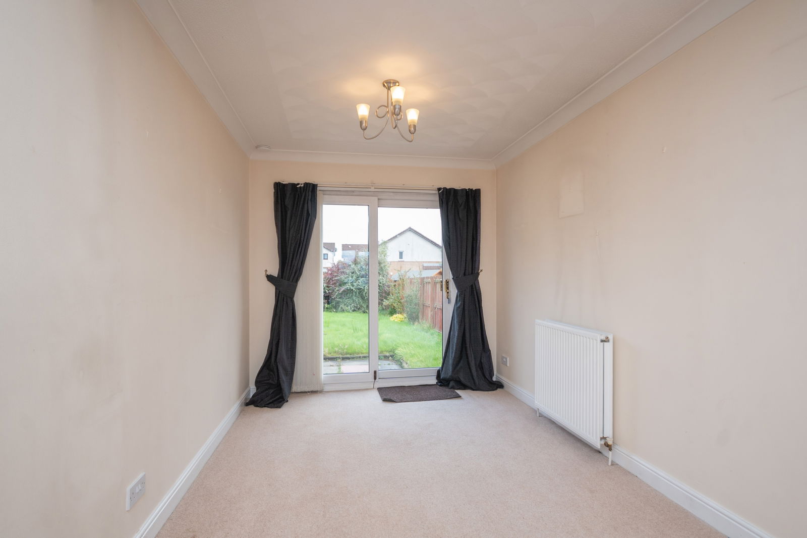 3 bed detached house for sale in Glen Clova Gardens, Kilmarnock, KA2 0LT  - Property Image 5