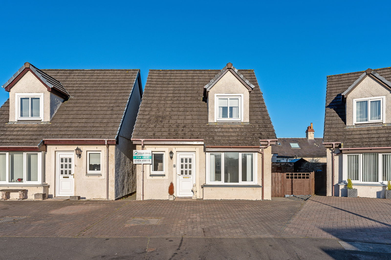 2 bed detached house for sale in Malcolm Gardens, Irvine, KA12 0EN - Property Image 1