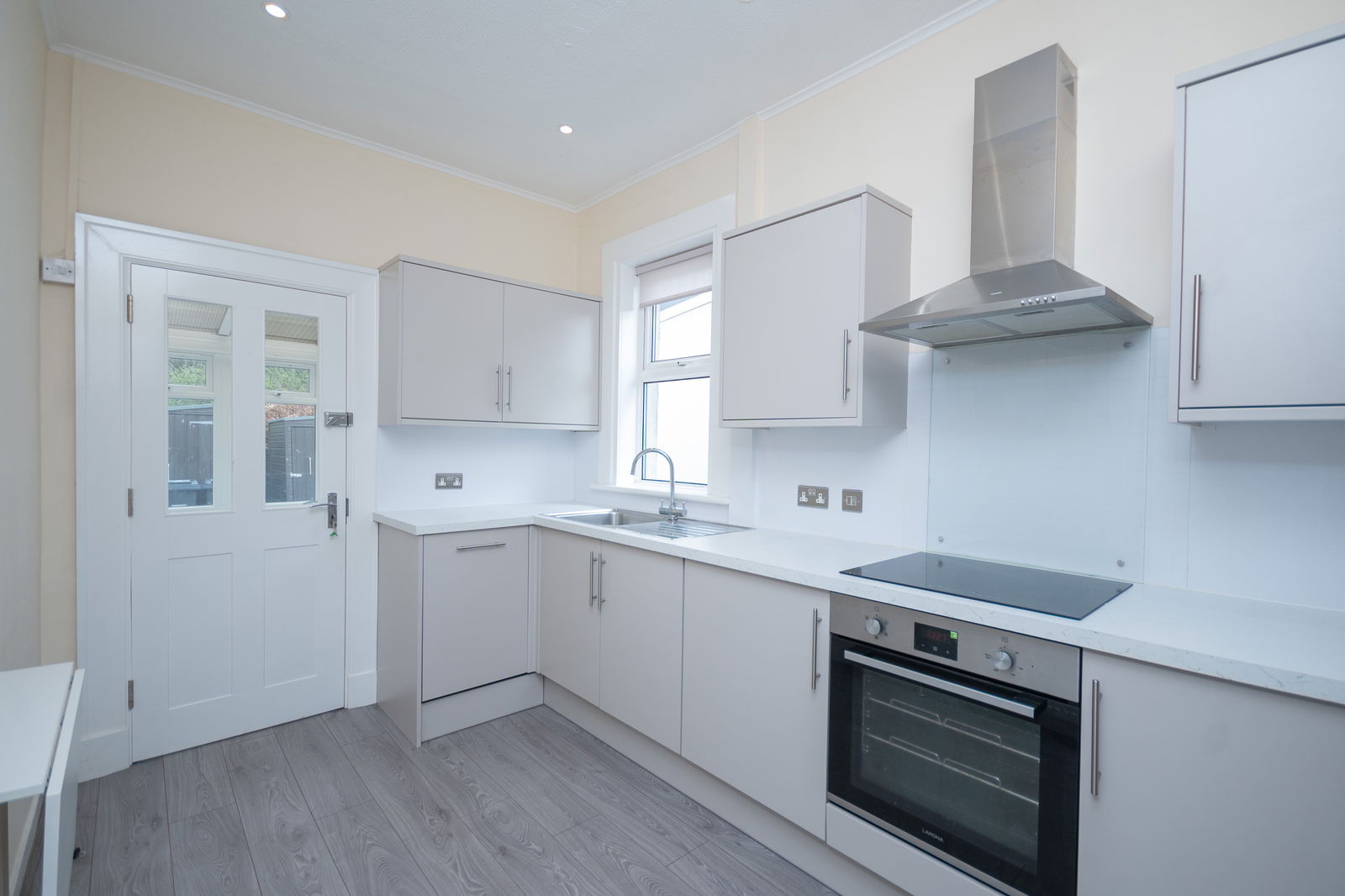 2 bed semi-detached house for sale in West Craigs Avenue, Edinburgh, EH12 8LZ  - Property Image 4