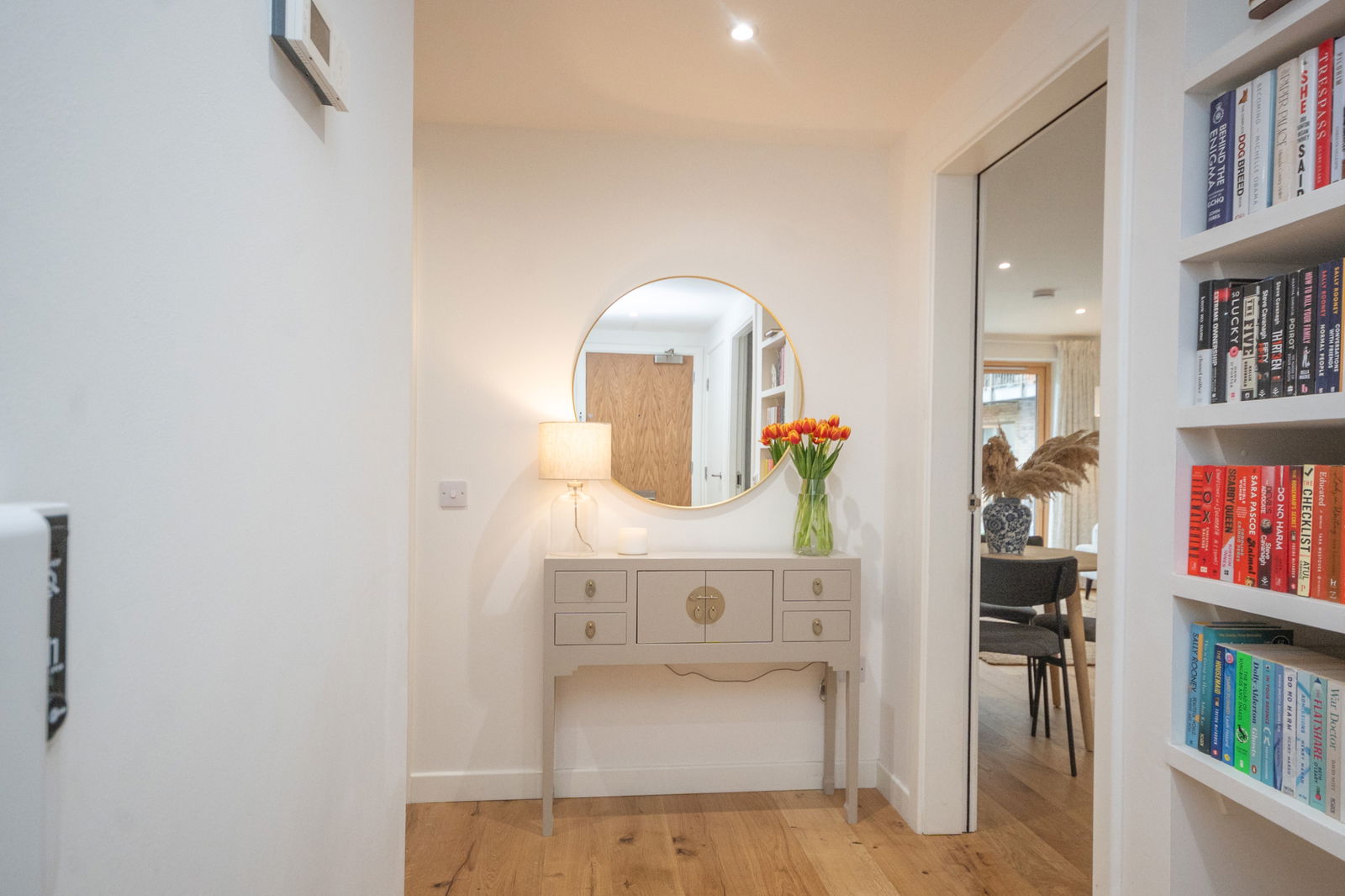 2 bed flat for sale in Hughes Close, Canonmills, EH7 4GN  - Property Image 11