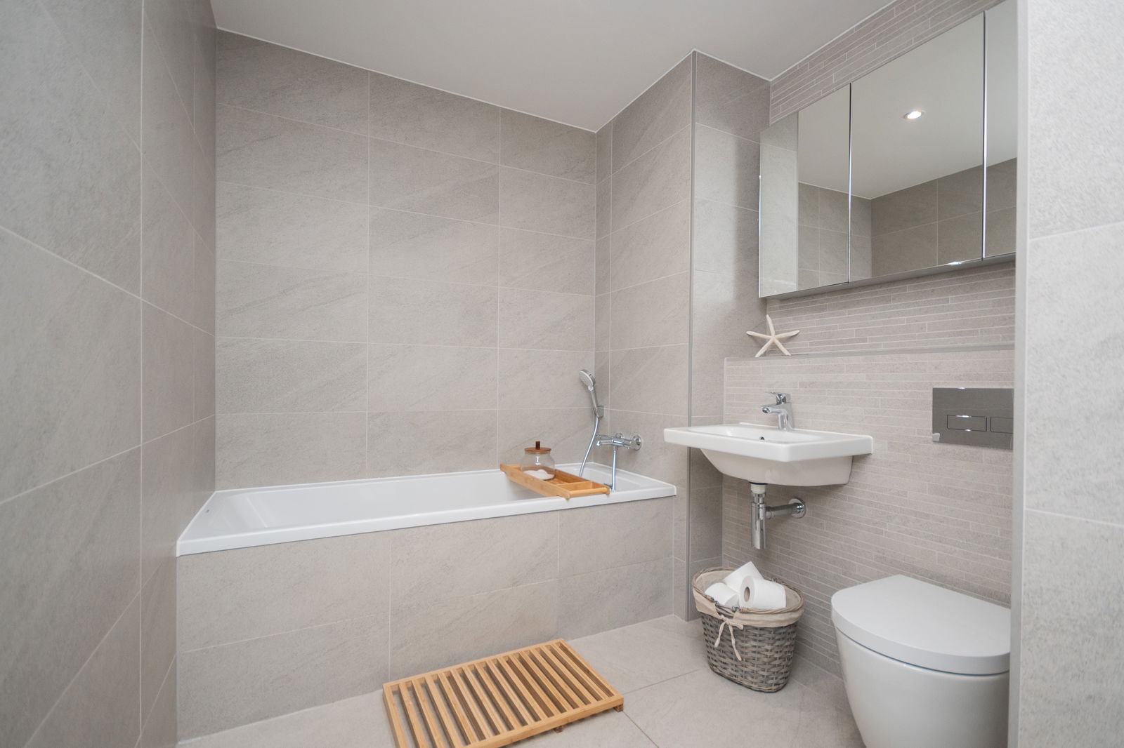 2 bed flat for sale in Hughes Close, Canonmills, EH7 4GN  - Property Image 23