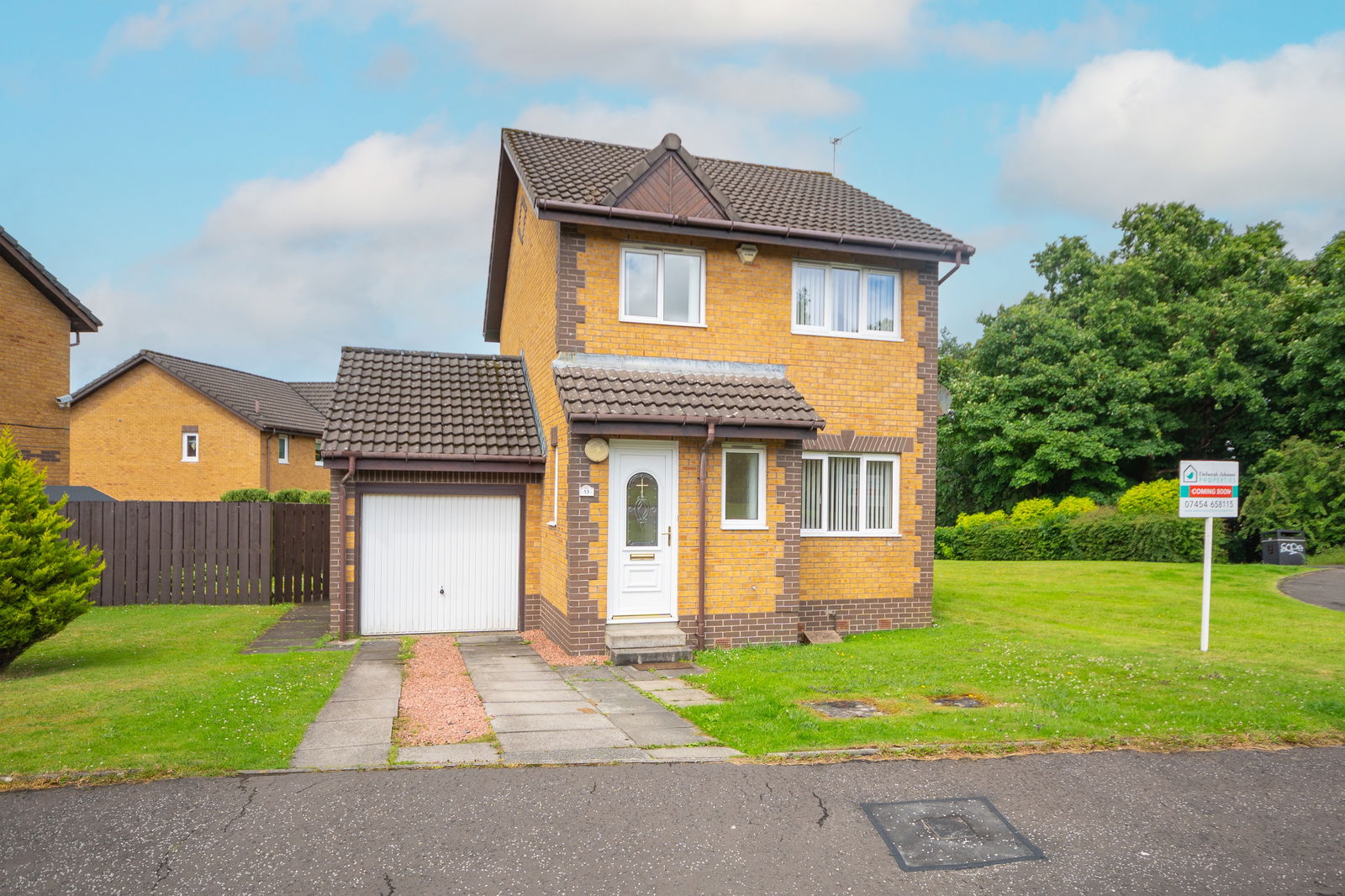 3 bed detached house for sale in Campsie View, Cumbernauld, Glasgow, G67 2AU