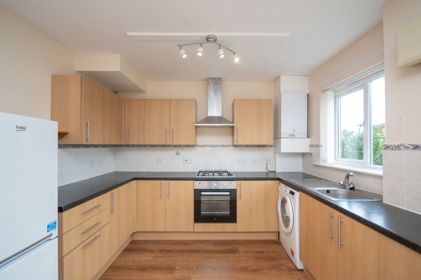 3 bed detached house for sale in Campsie View, Cumbernauld, Glasgow, G67 2AU  - Property Image 8
