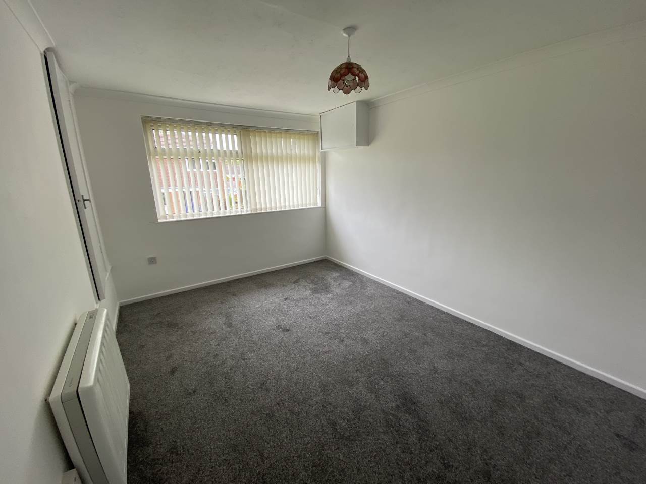 2 bed flat to rent in Wilkinson Close, Sutton Coldfield, B73 3