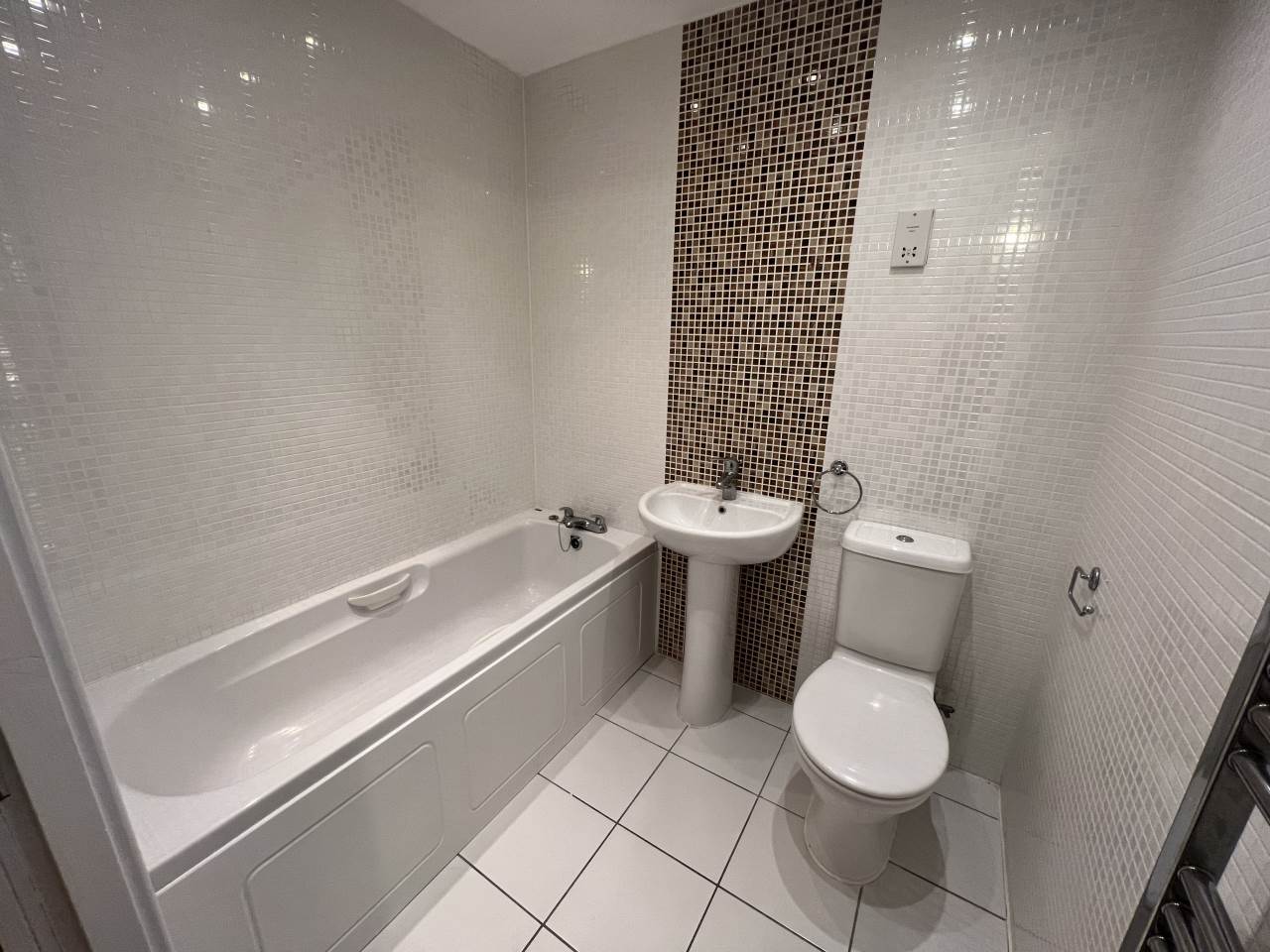 2 bed flat to rent in Mere Green Road (with private terrace), Sutton Coldfield, B75 6