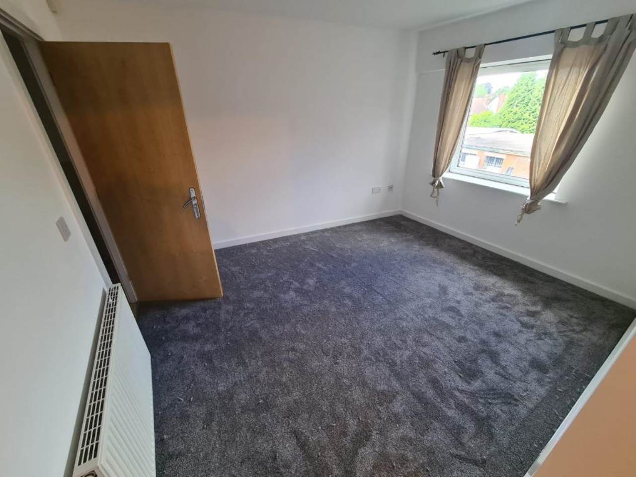 2 bed flat to rent in Mere Green Road, Sutton Coldfield, B75 4