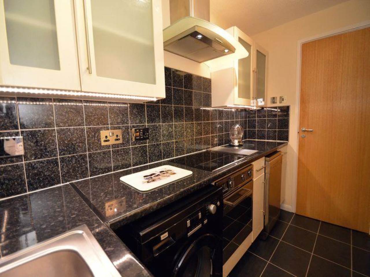 1 bed flat to rent in Knights Close, Erdington, B23 1